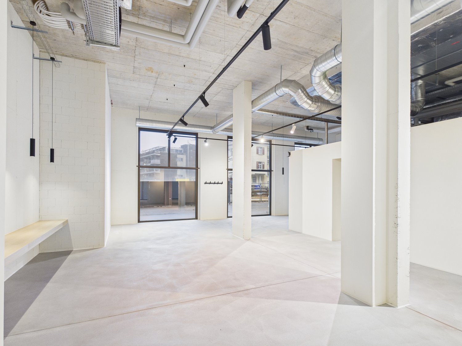 182m² shop, photo 4 of 10