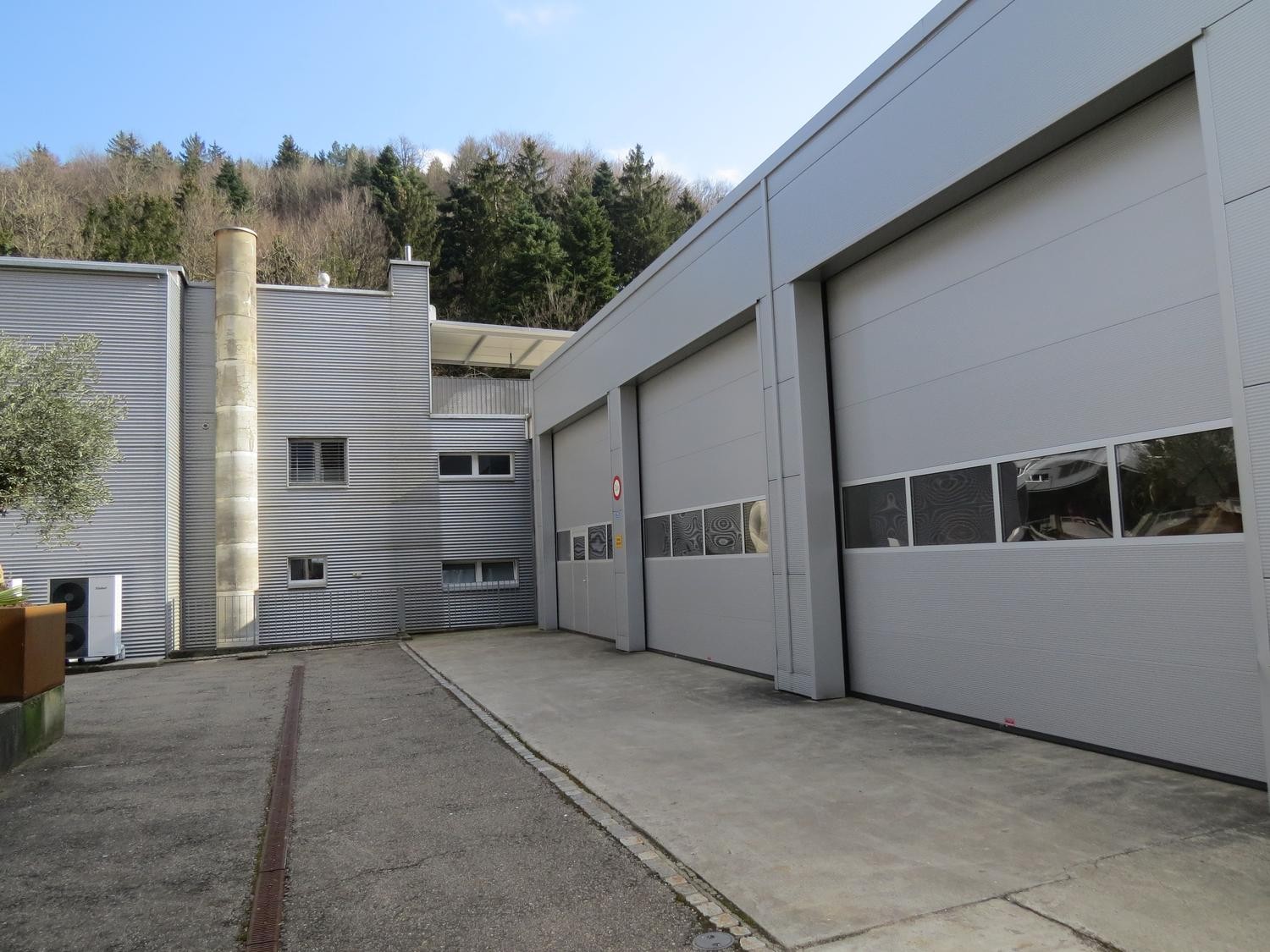 132m² commercial