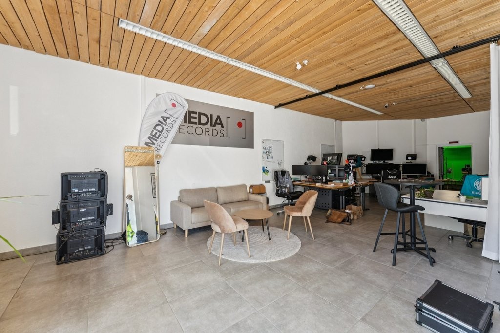 117m² arcade, photo 4 of 10