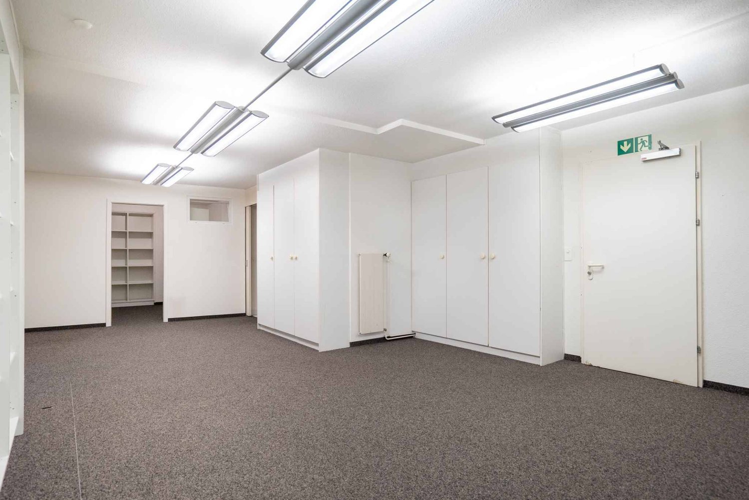 217m² office, photo 3 of 10
