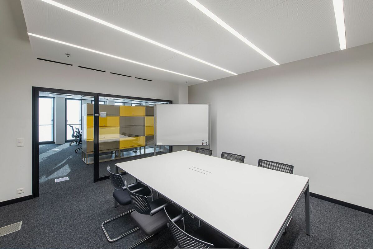 1986m² office, photo 7 of 9