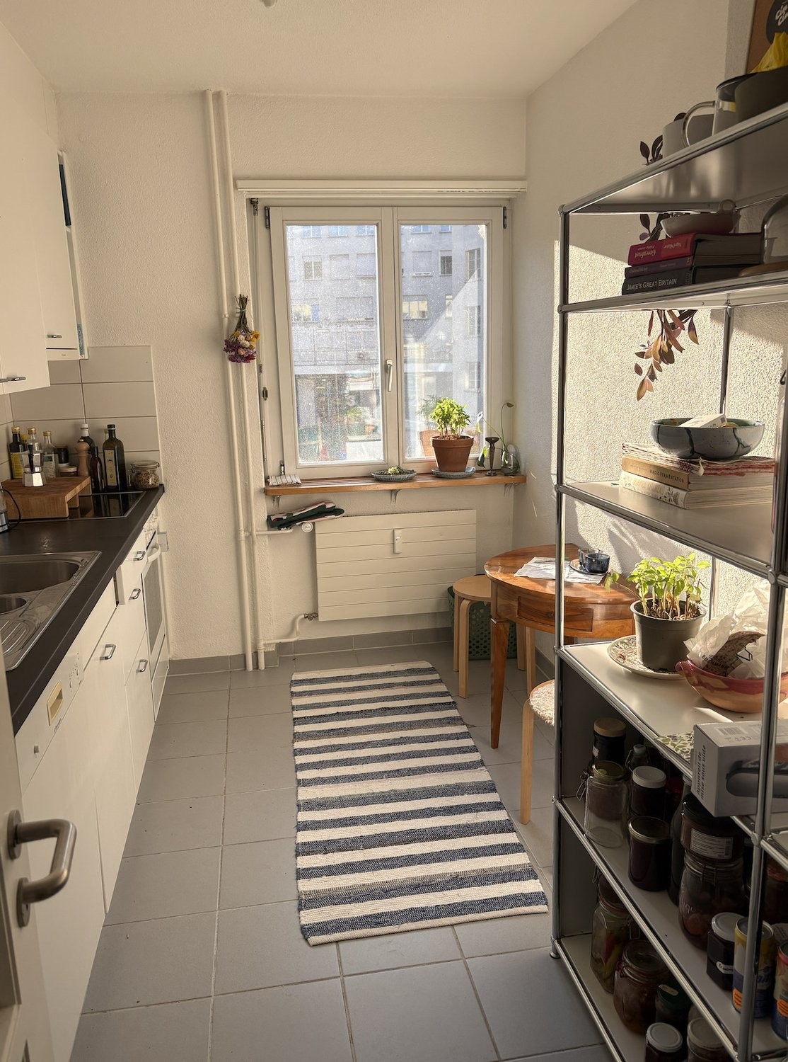 2 rooms furnished flat