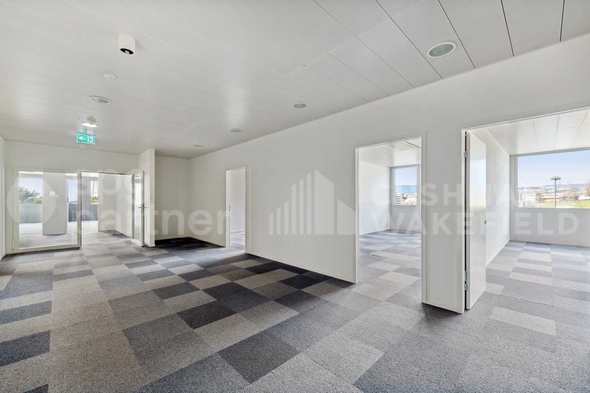 300m² office, photo 10 of 10