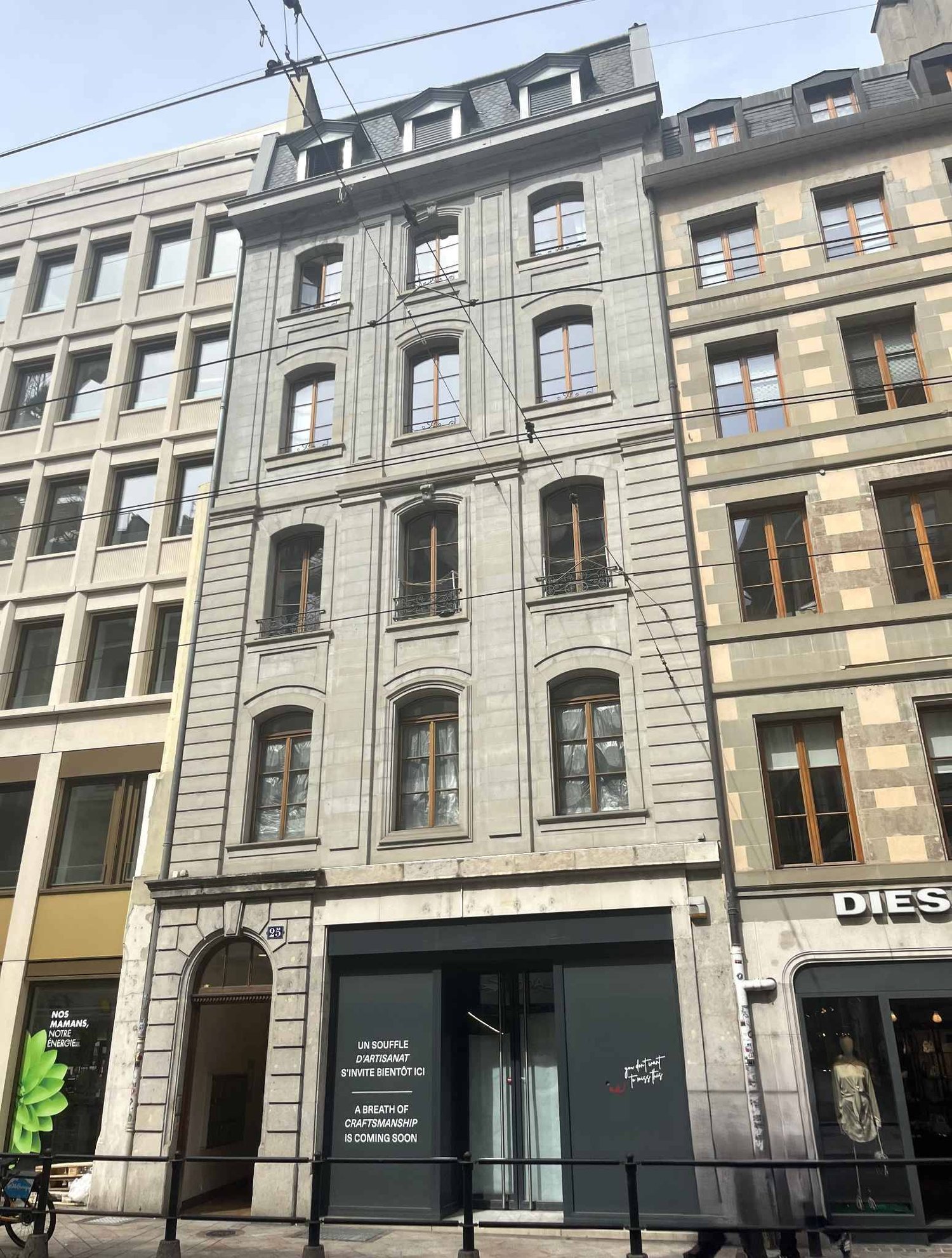 130m² office
