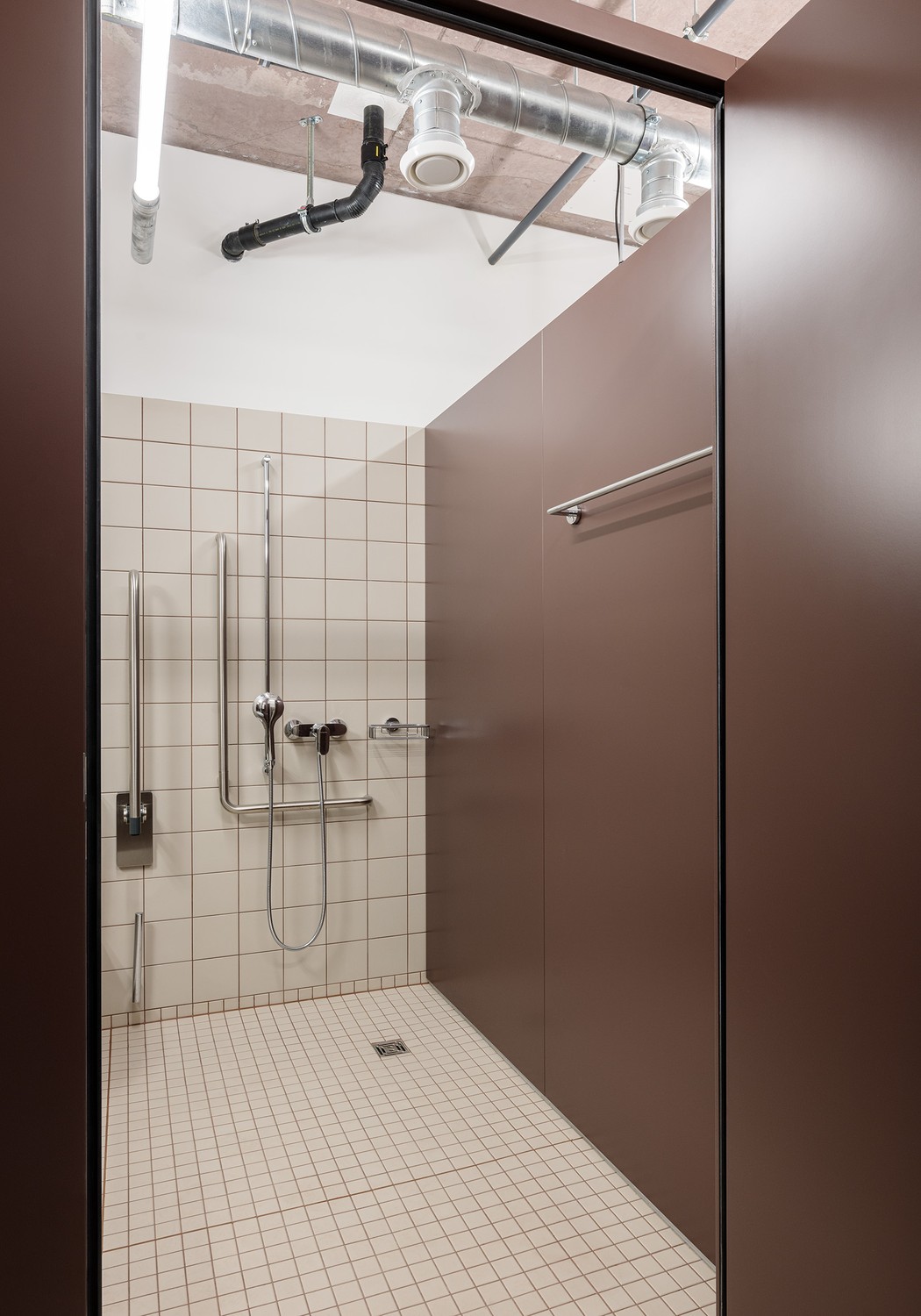 271m² commercial, photo 6 of 7