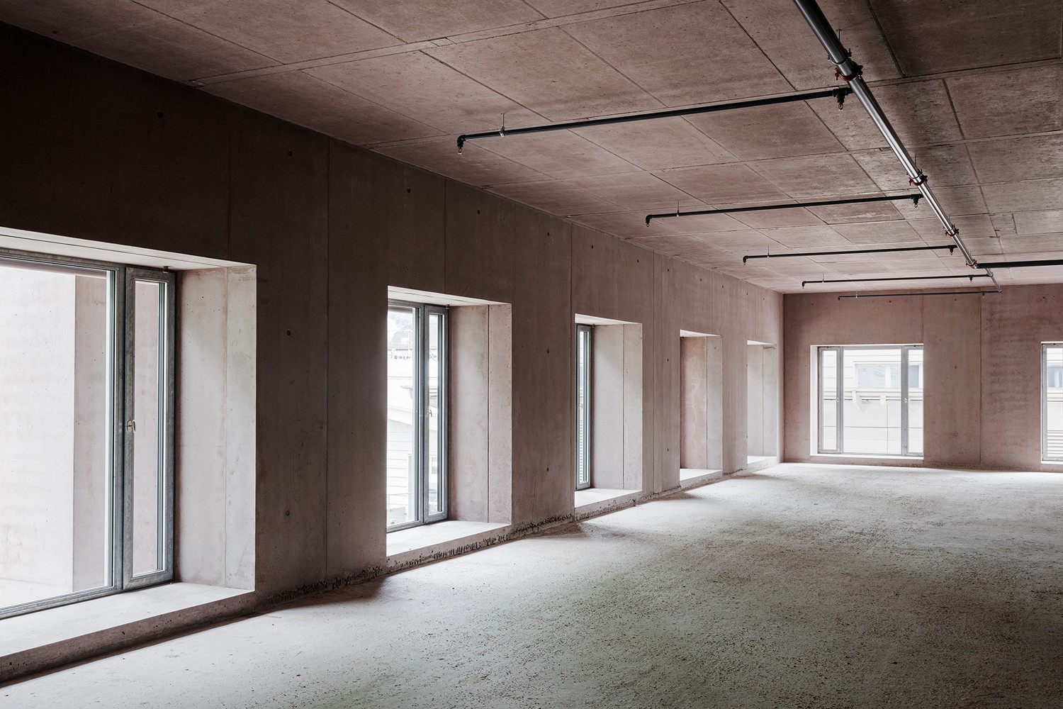 271m² commercial, photo 4 of 7