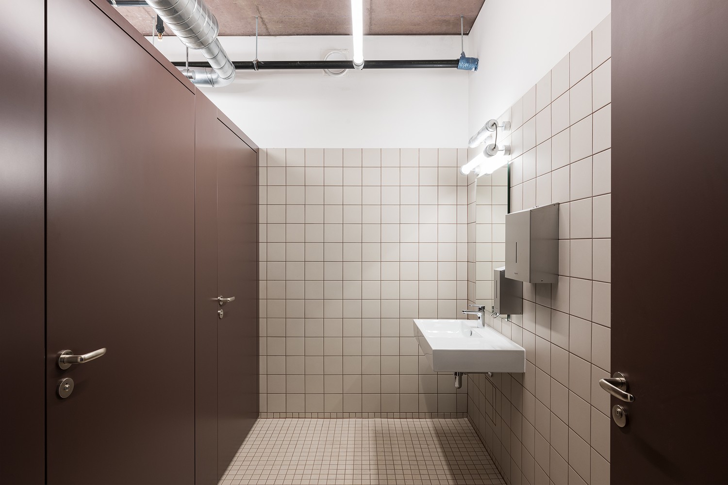 271m² commercial, photo 5 of 7