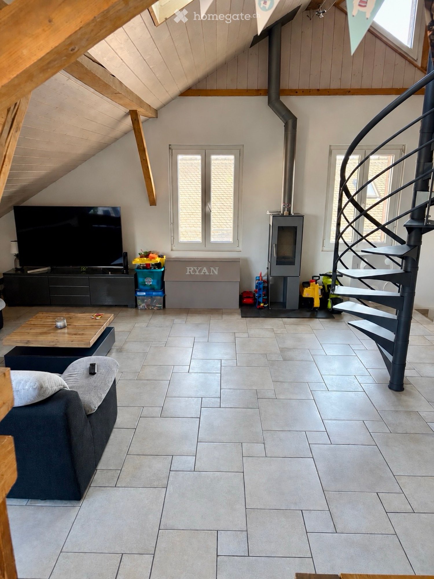 4 rooms apartment, photo 1 of 5