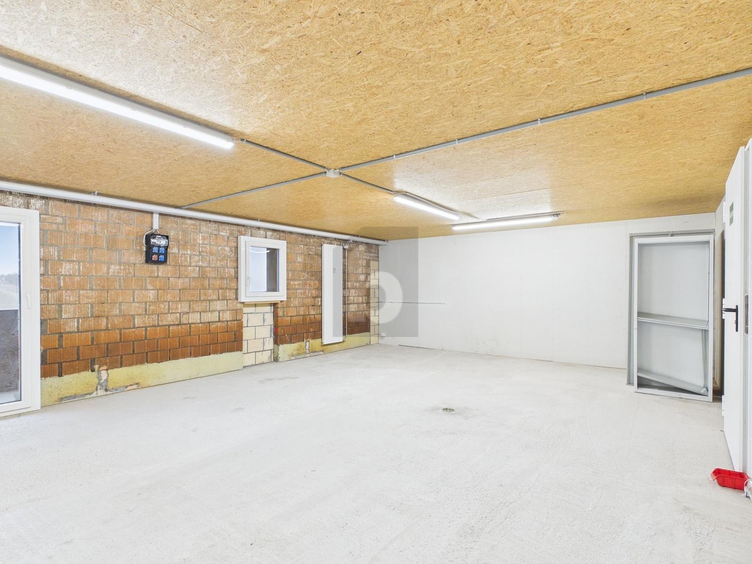 60m² atelier, photo 2 of 4