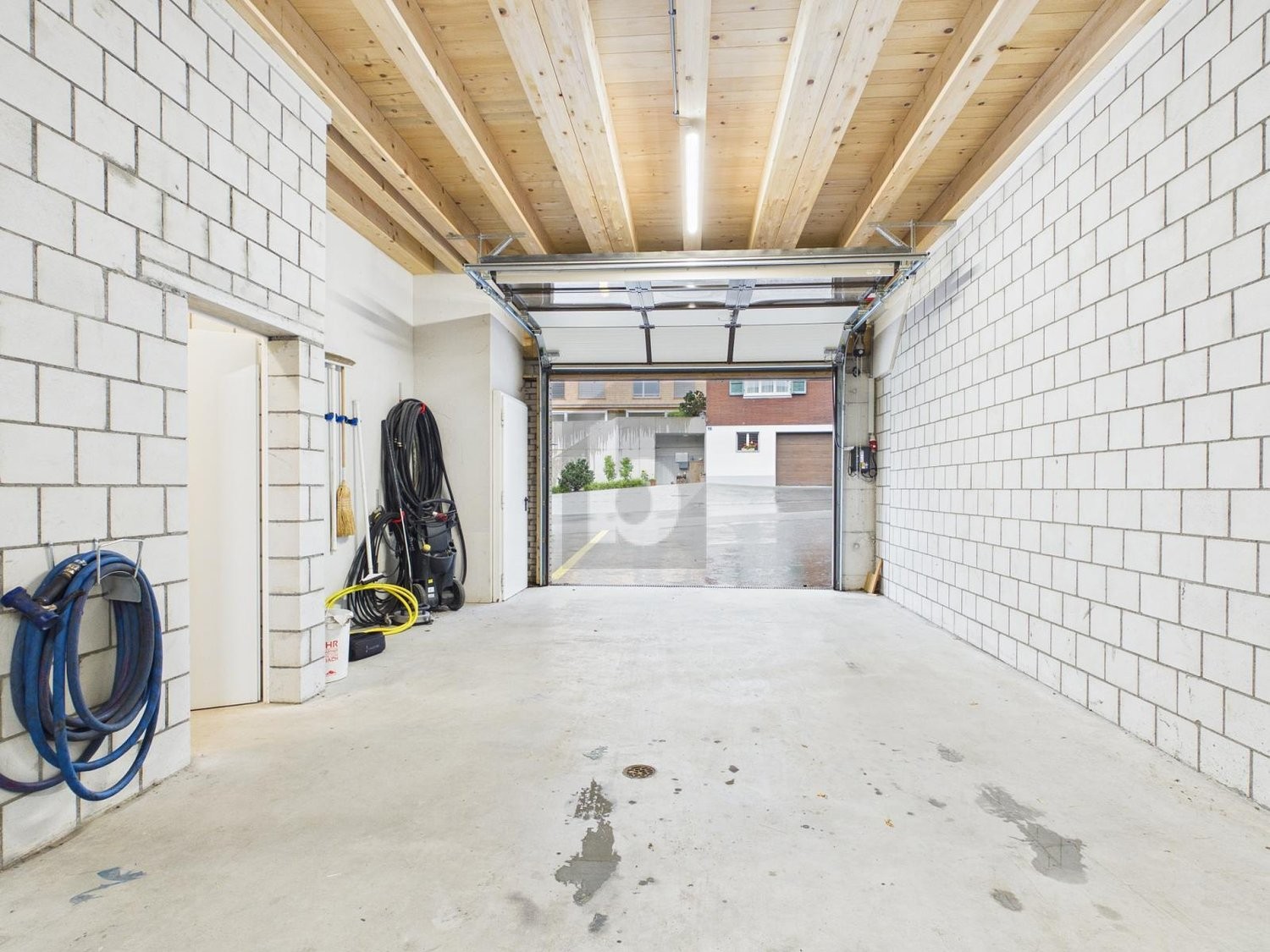 60m² atelier, photo 3 of 4