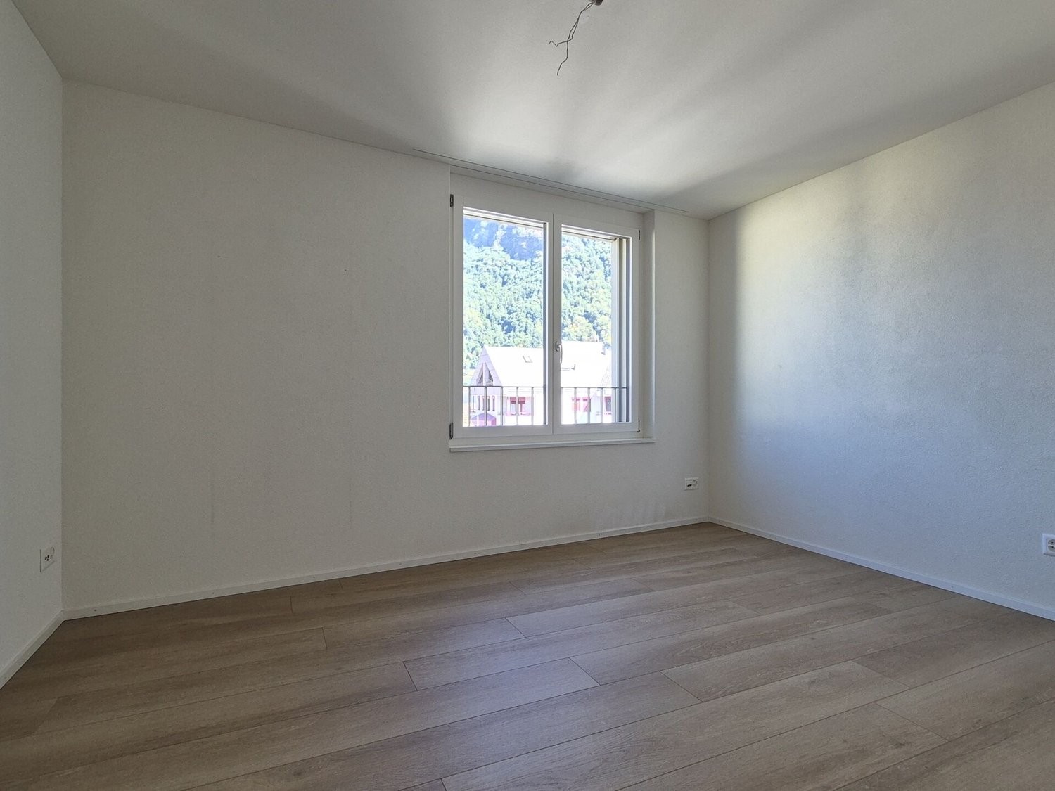 5 rooms apartment