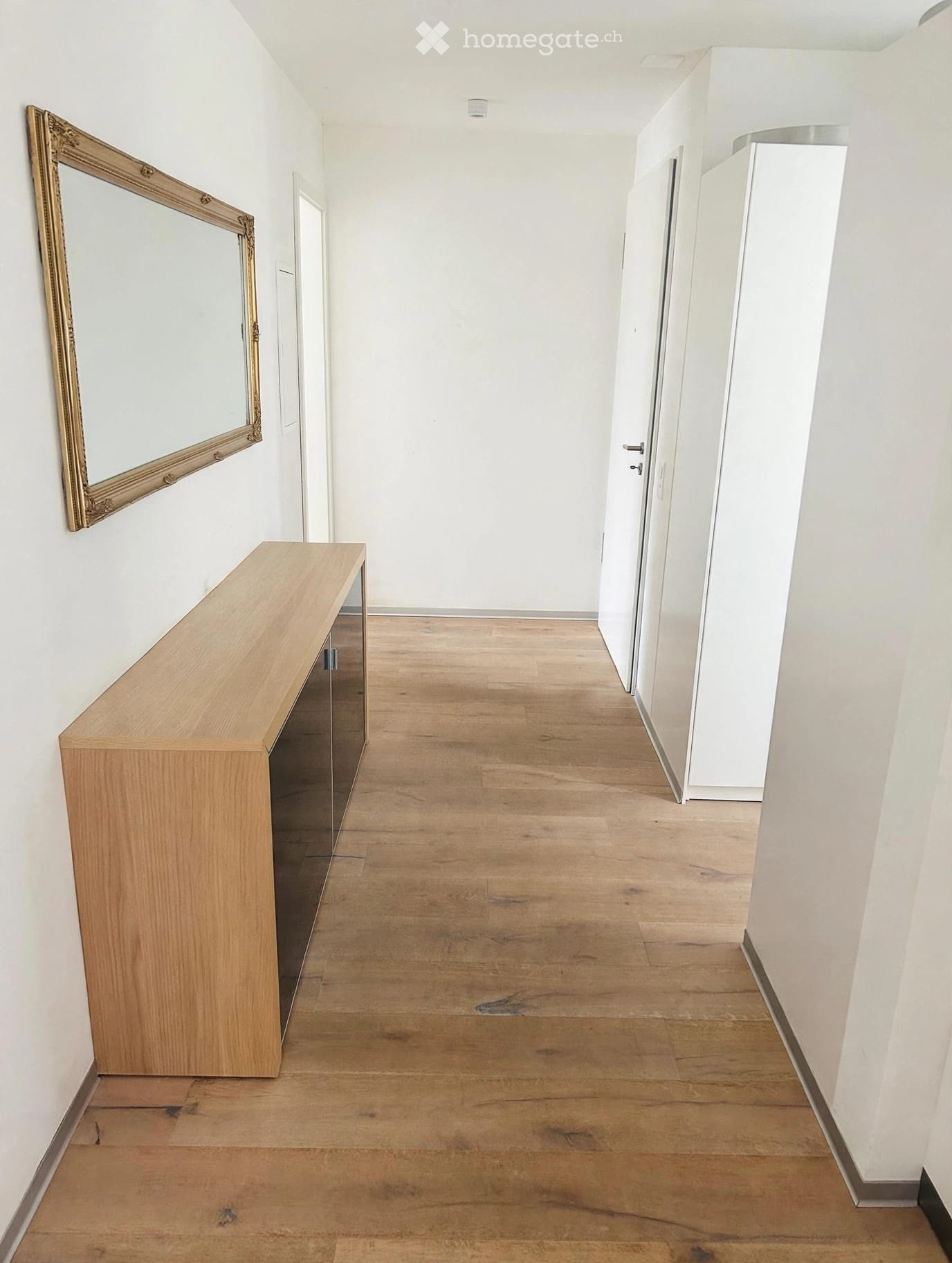 3 rooms apartment, photo 2 of 2