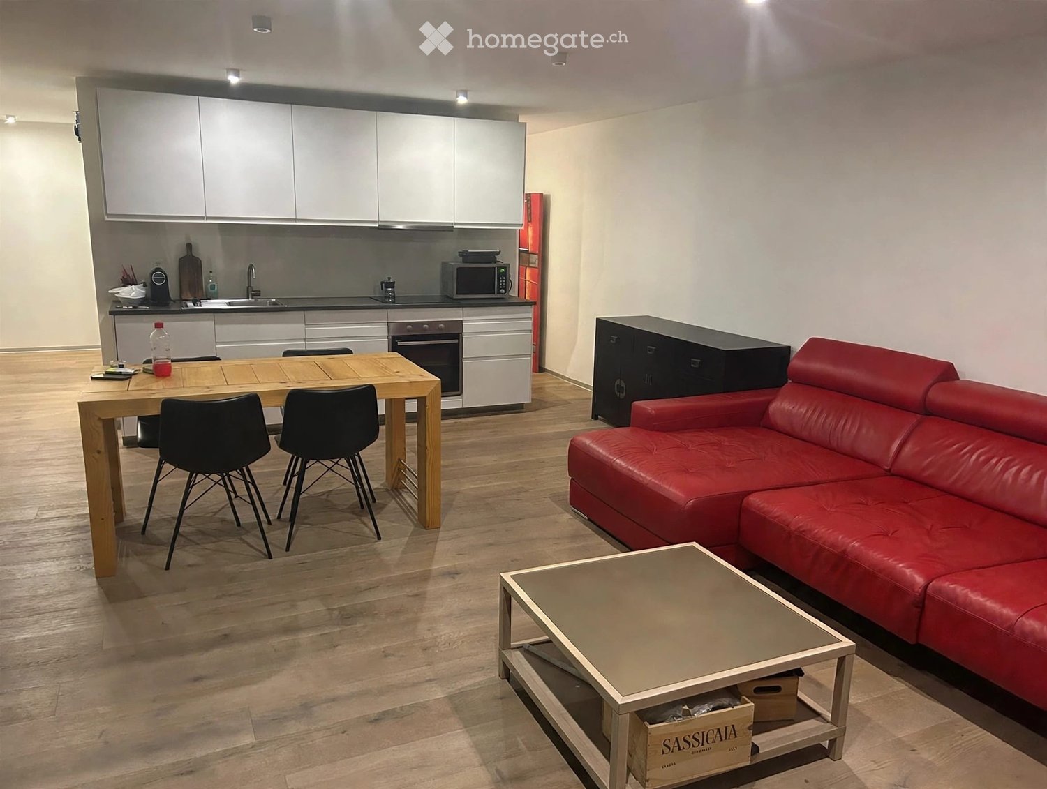 3 rooms apartment, photo 1 of 2