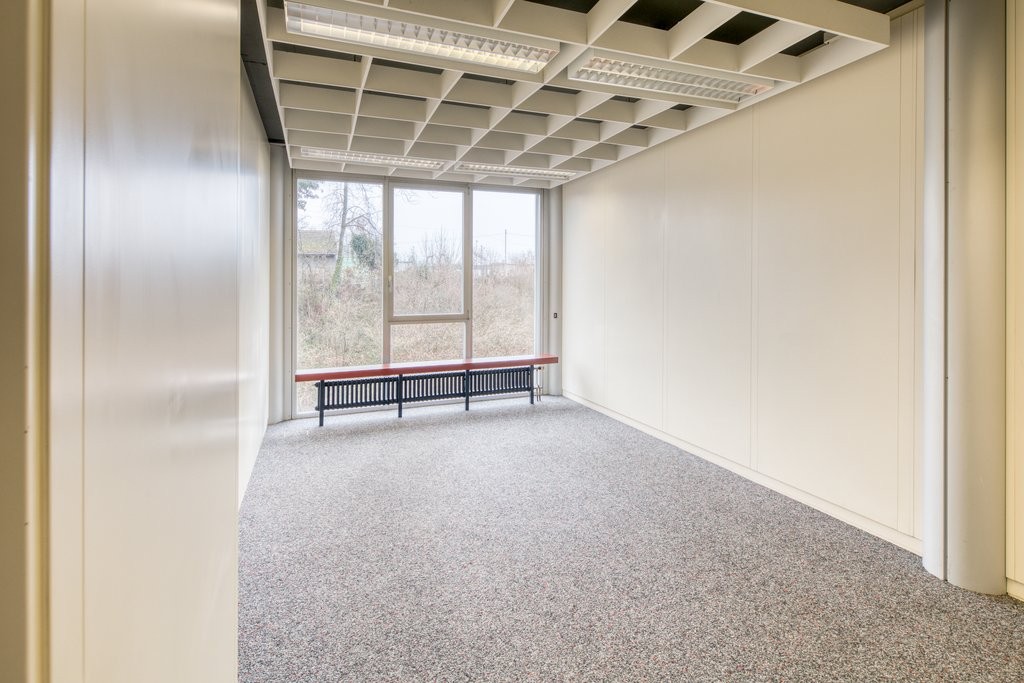 80m² commercial, photo 6 of 8