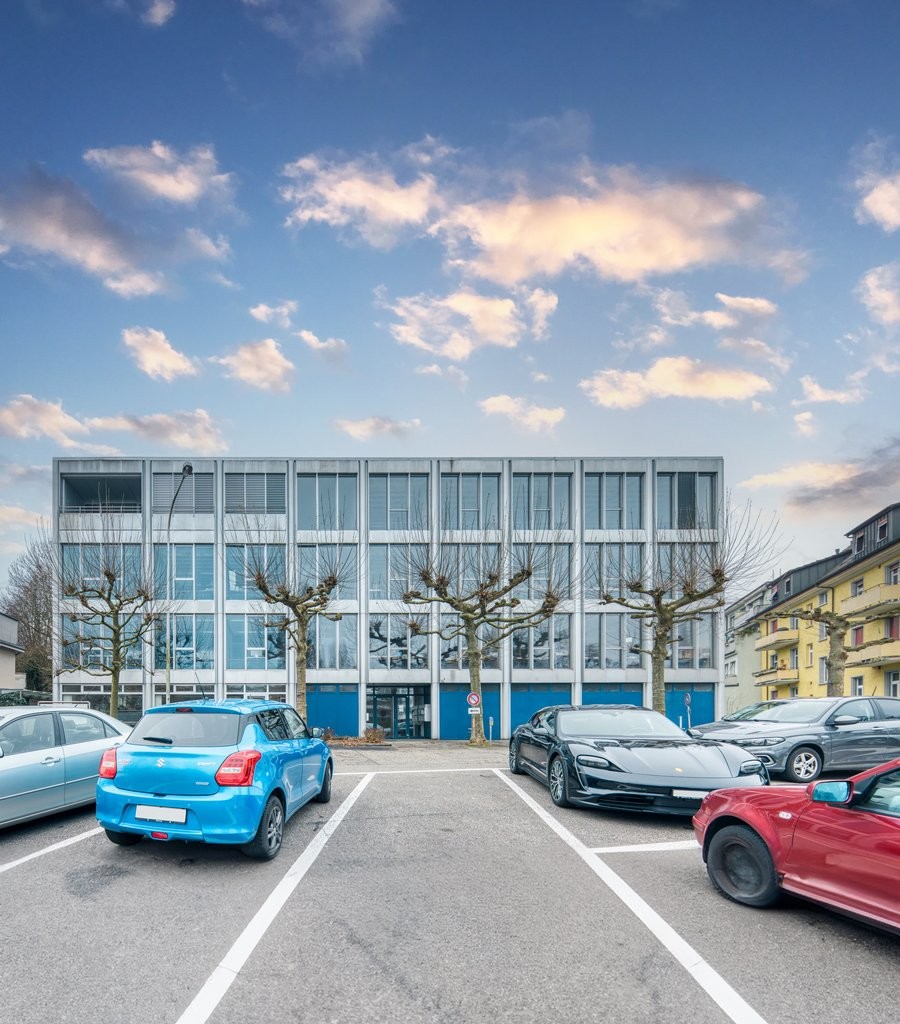 80m² commercial, photo 1 of 8