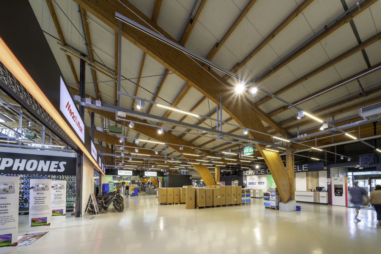 2500m² shop, photo 5 of 10