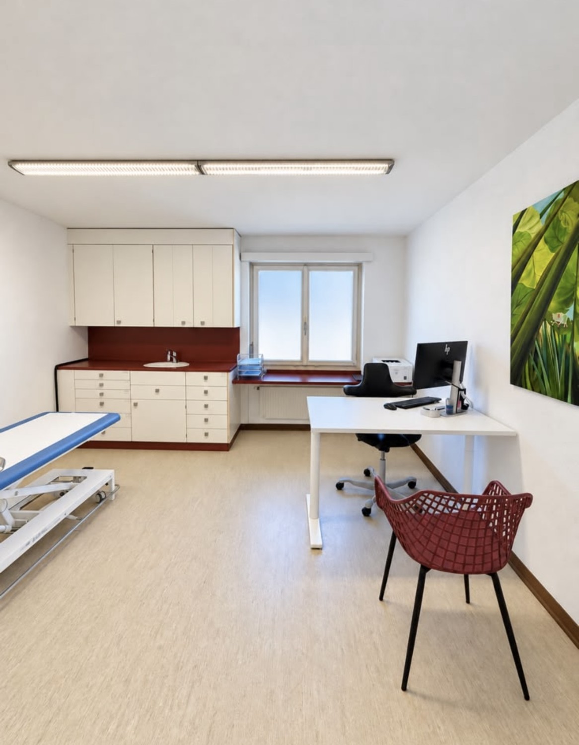 190m² commercial