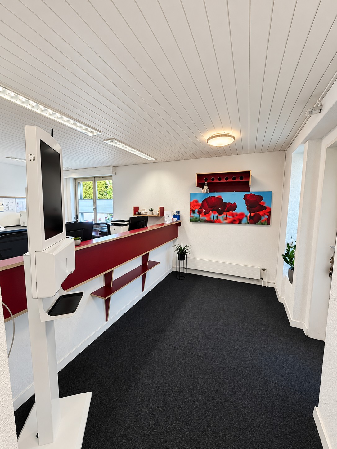 190m² commercial