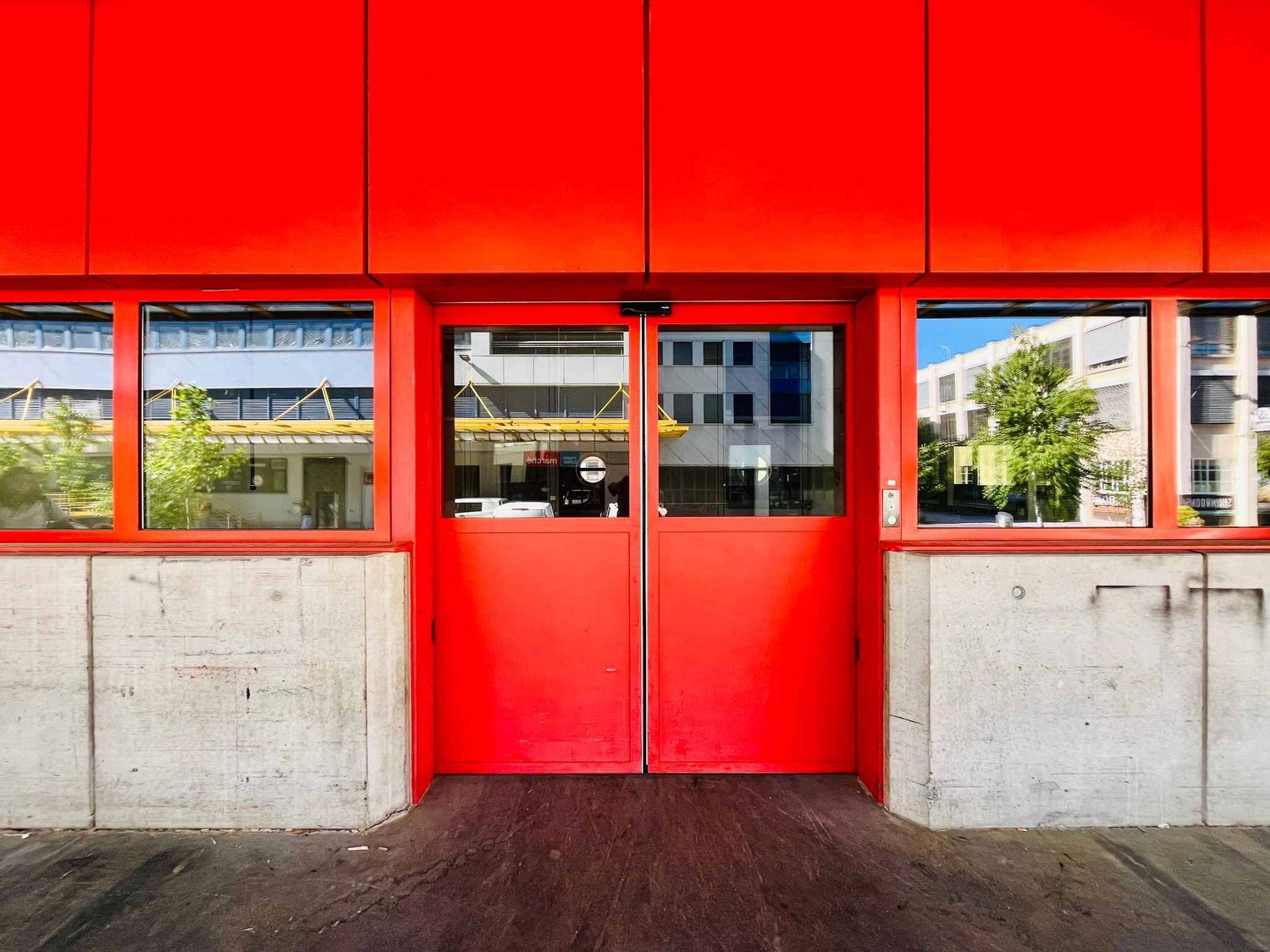 431m² commercial, photo 2 of 8