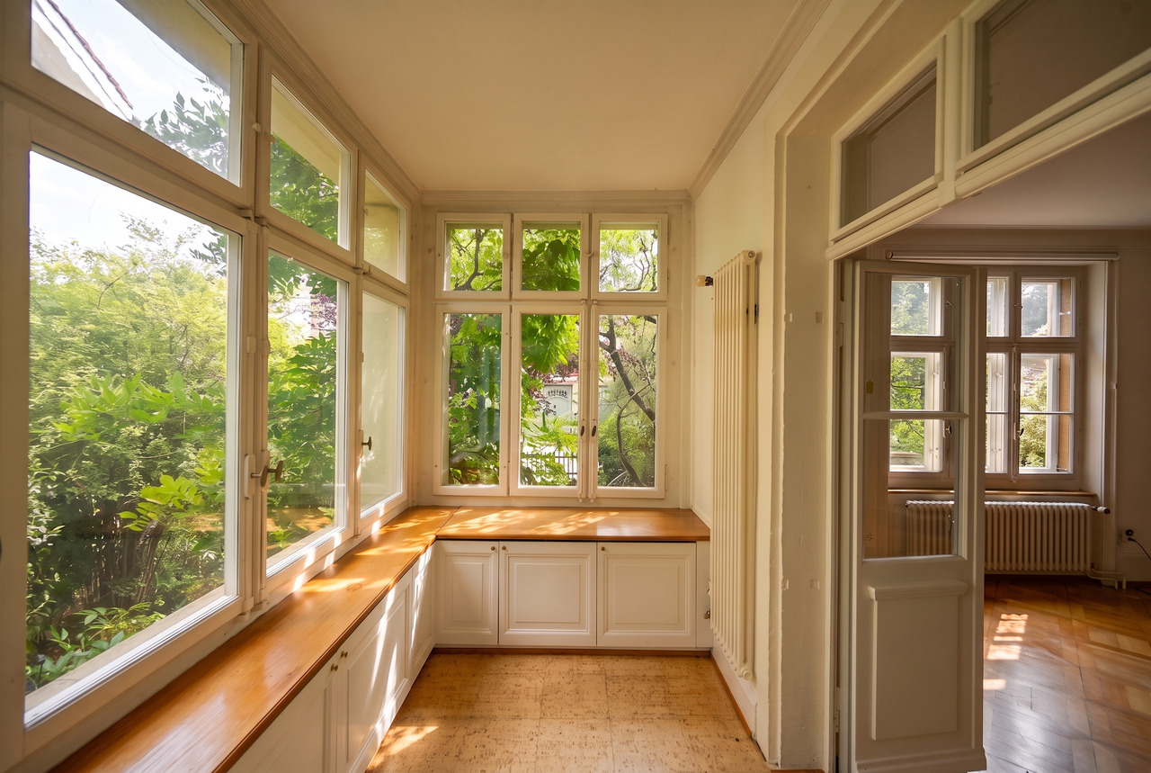 8-Zimmer-Einfamilienhaus
