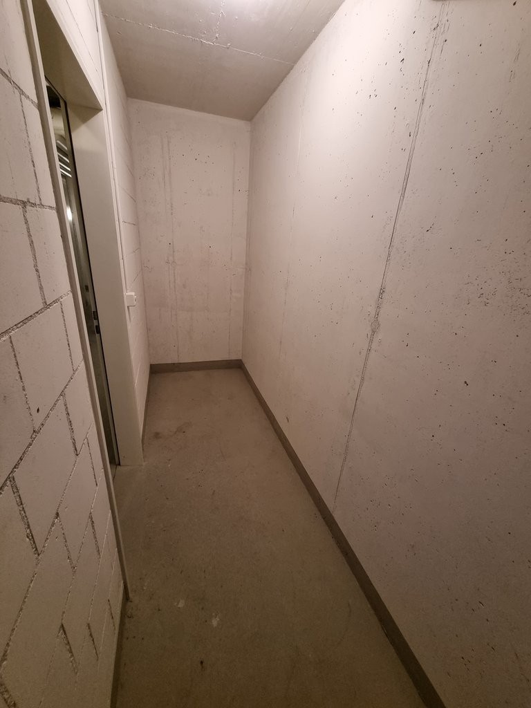 2m² storage room