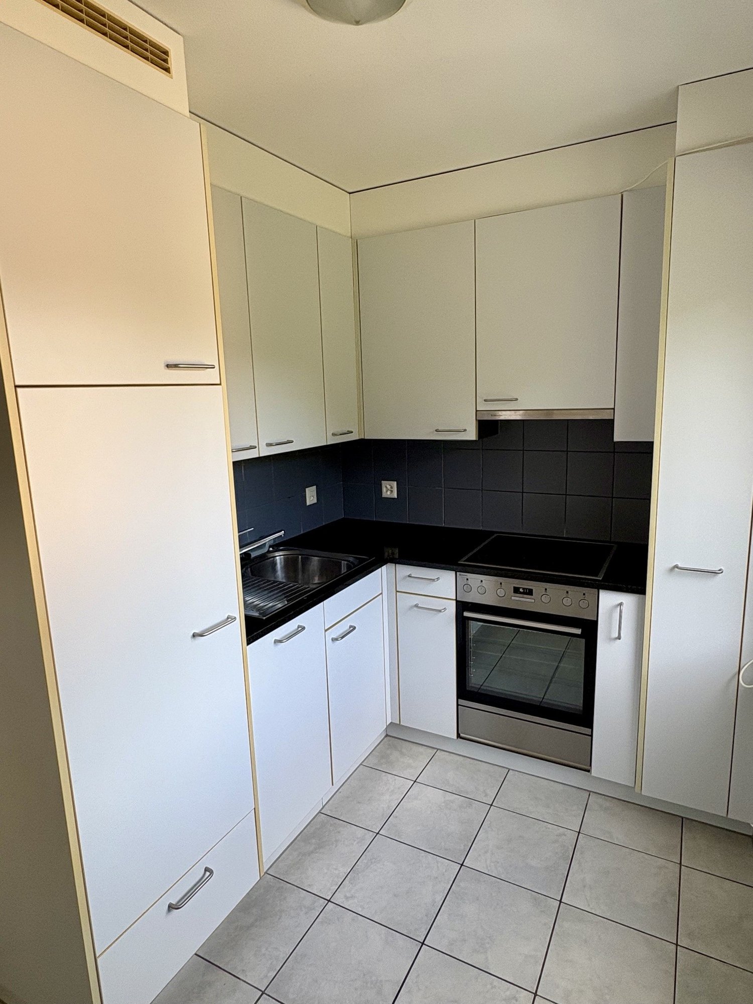 2 rooms apartment, photo 2 of 8
