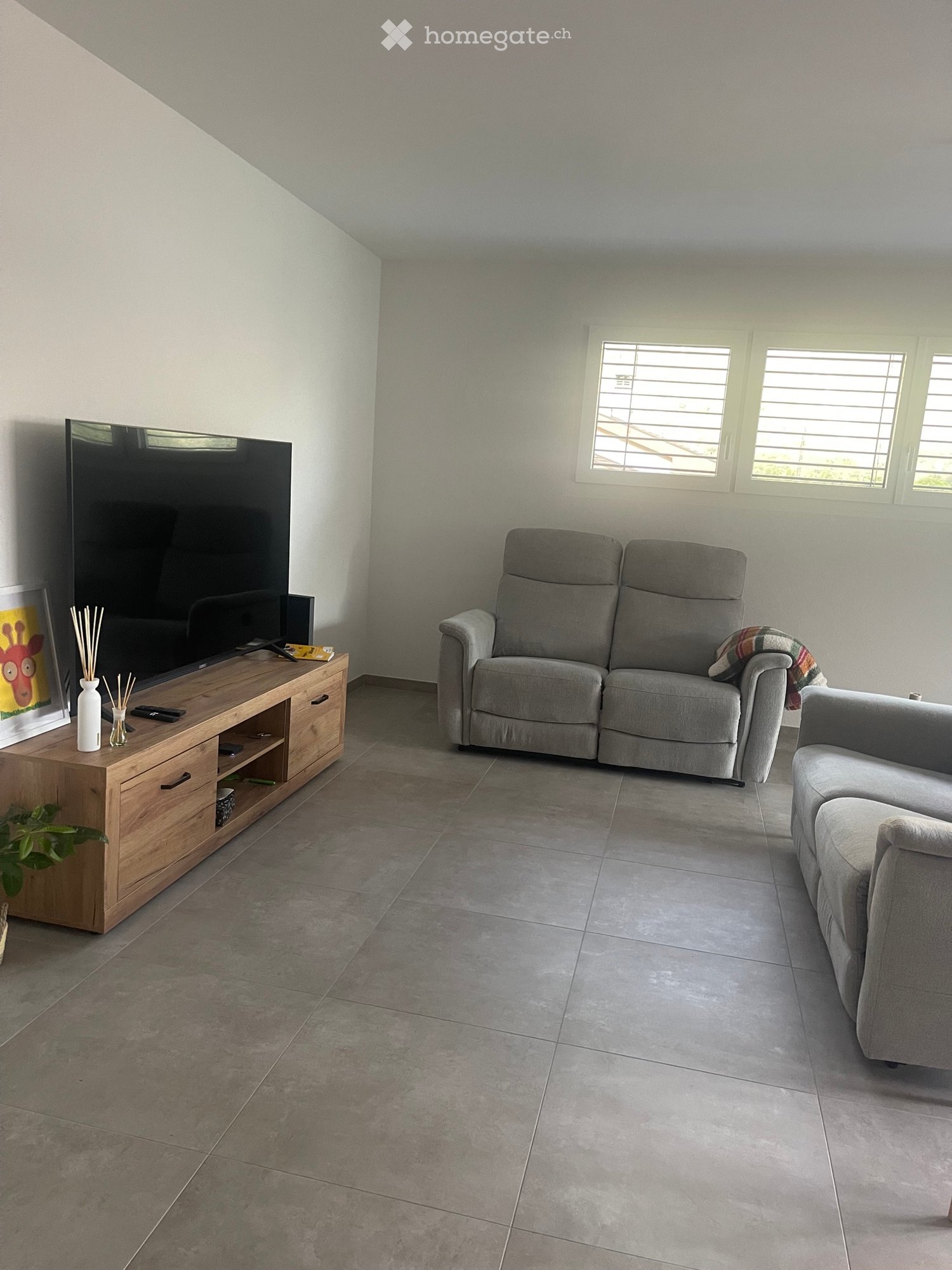5 rooms apartment