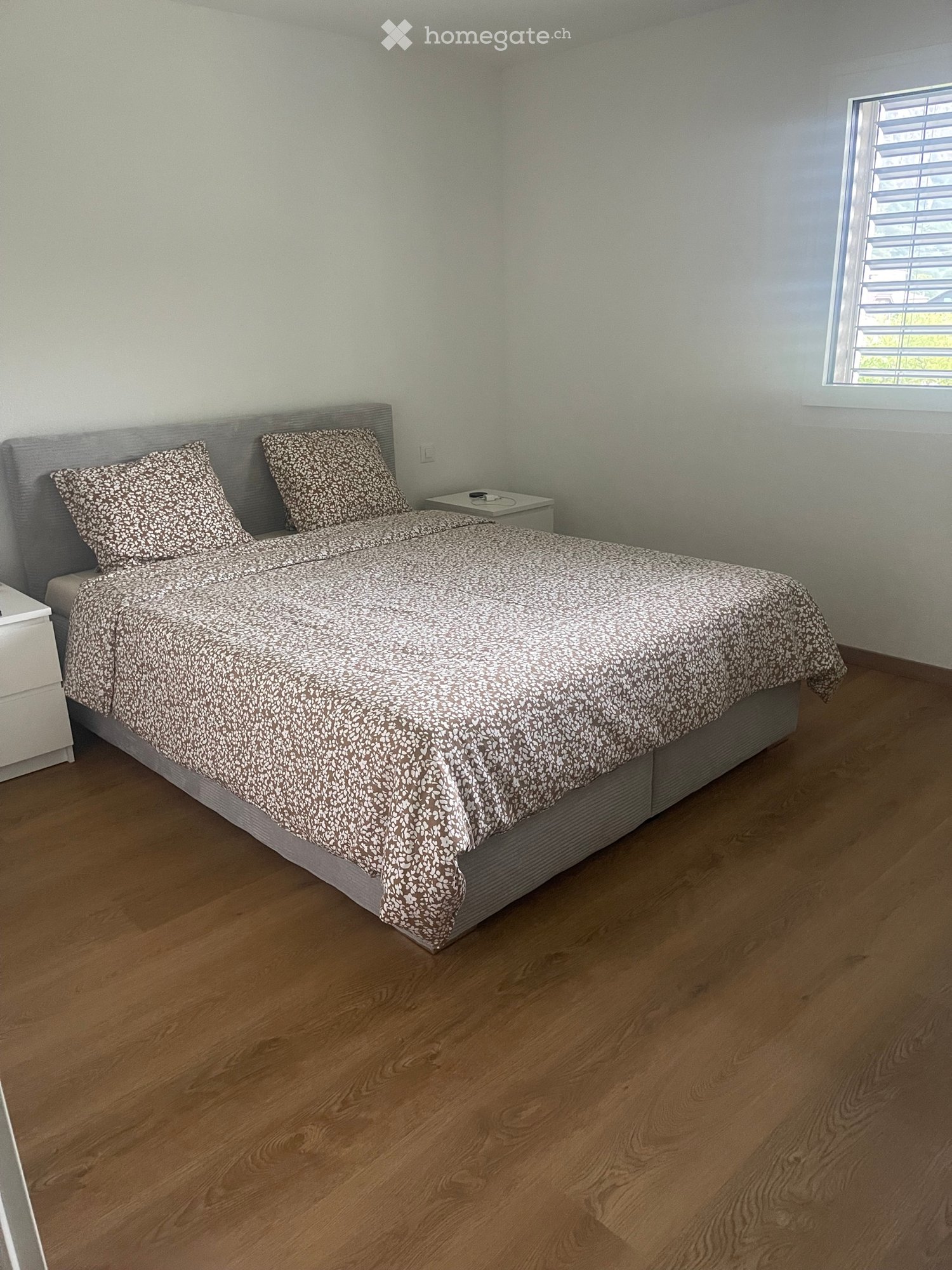 5 rooms apartment