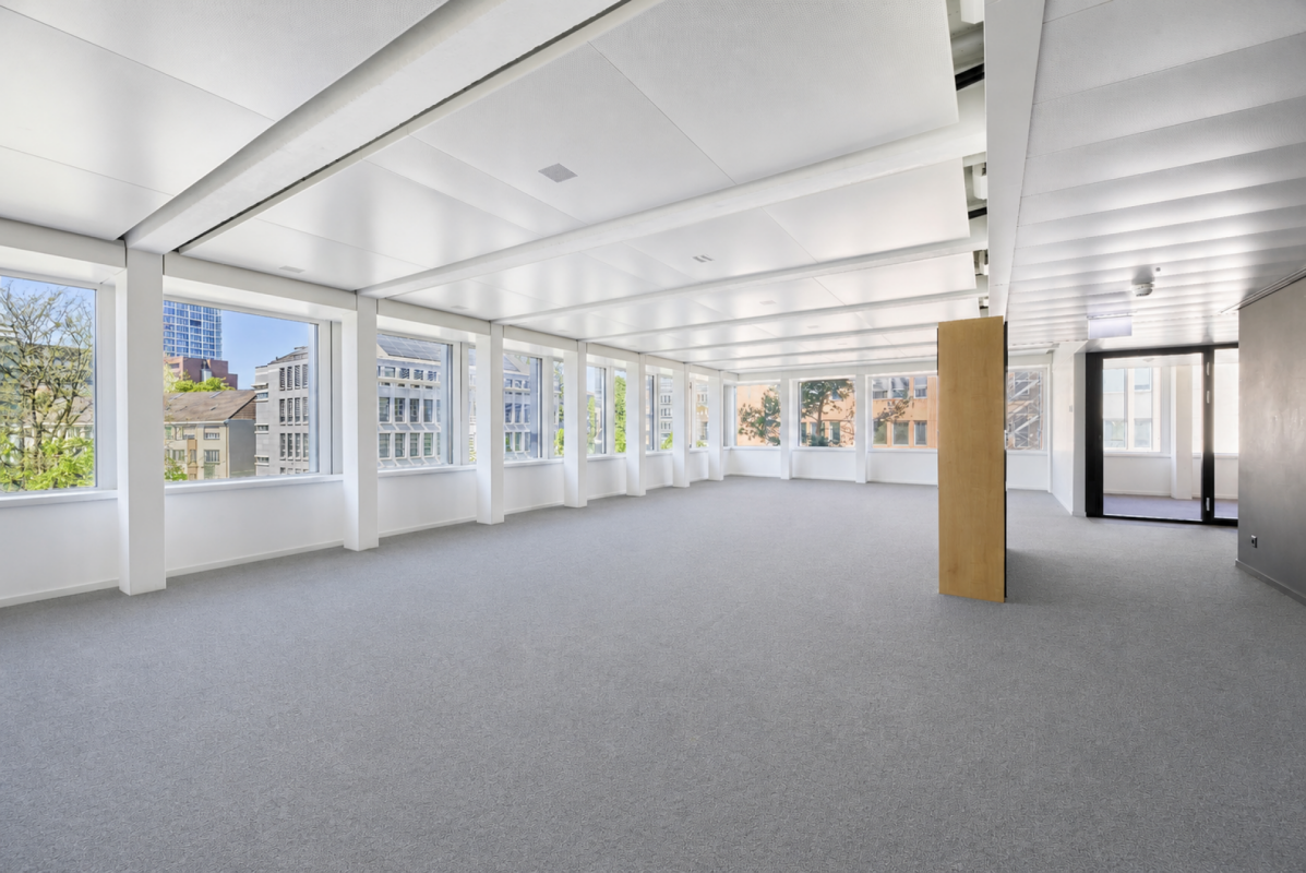 954m² office, photo 6 of 10