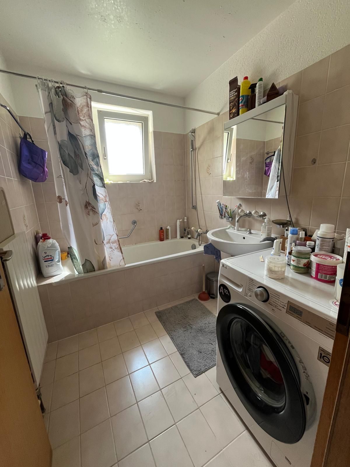 5 rooms apartment