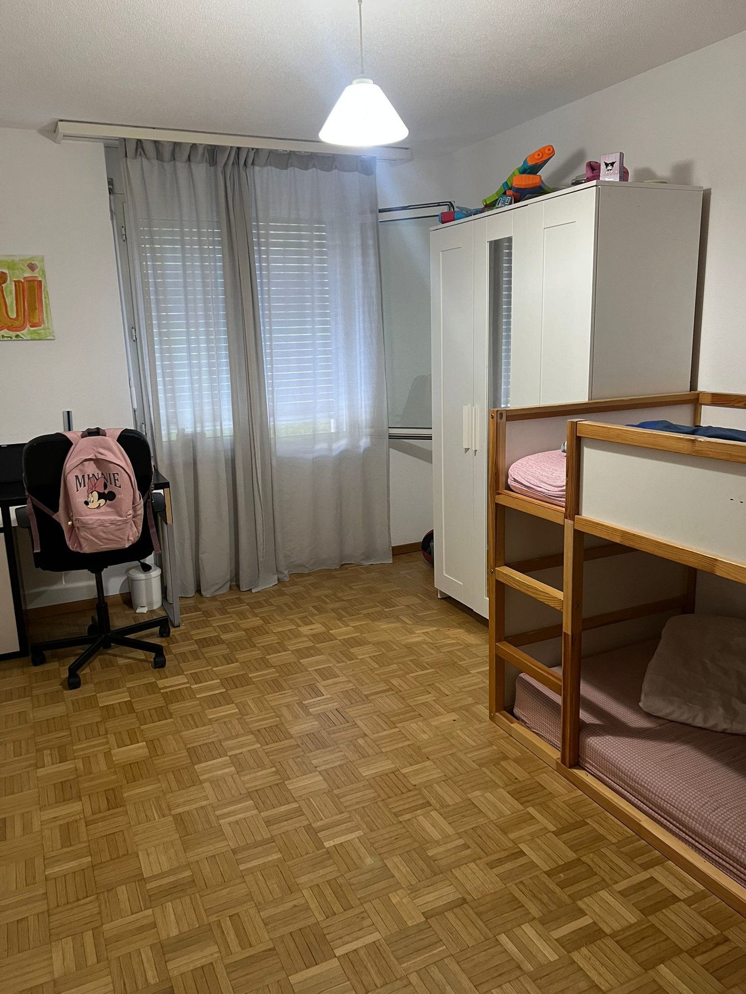 5 rooms apartment