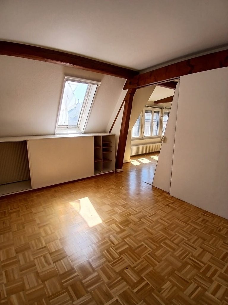5 rooms apartment