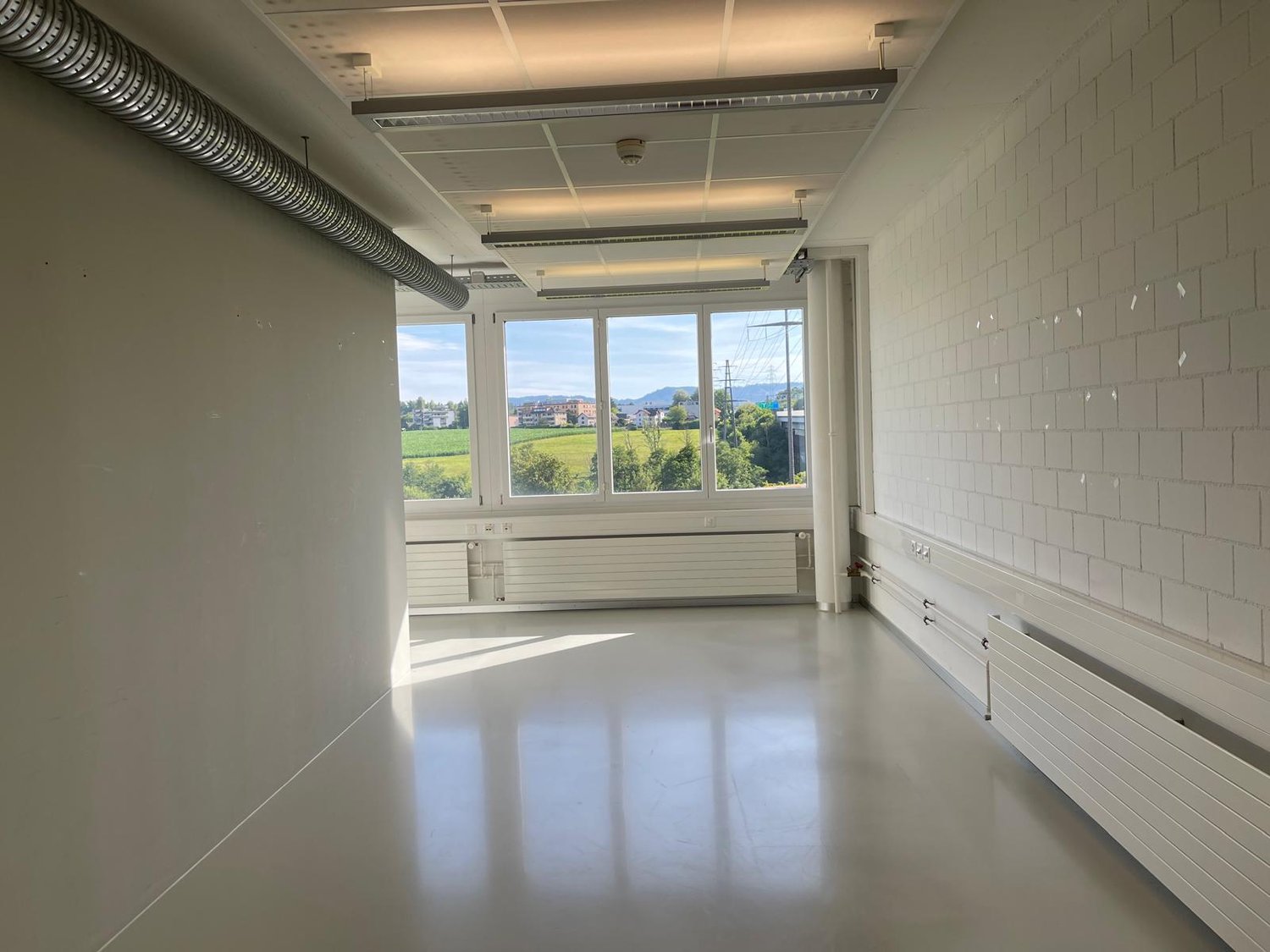 32m² ufficio, foto 1 di 10