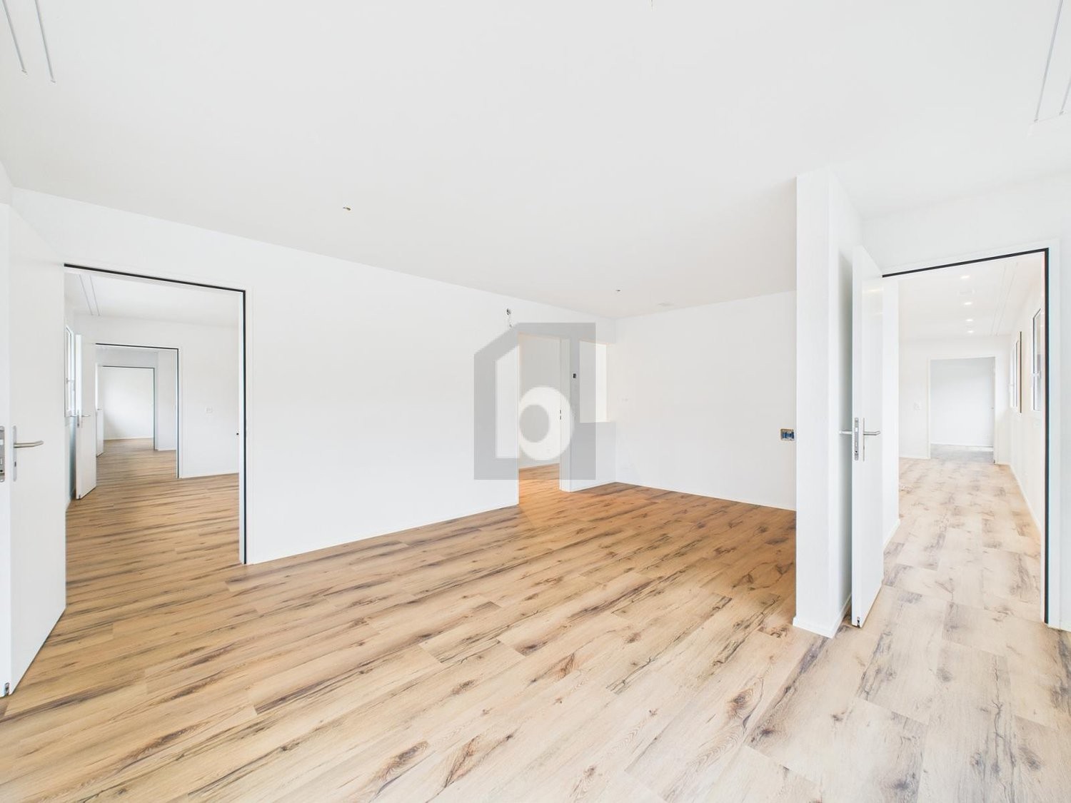 227m² practice, photo 3 of 4