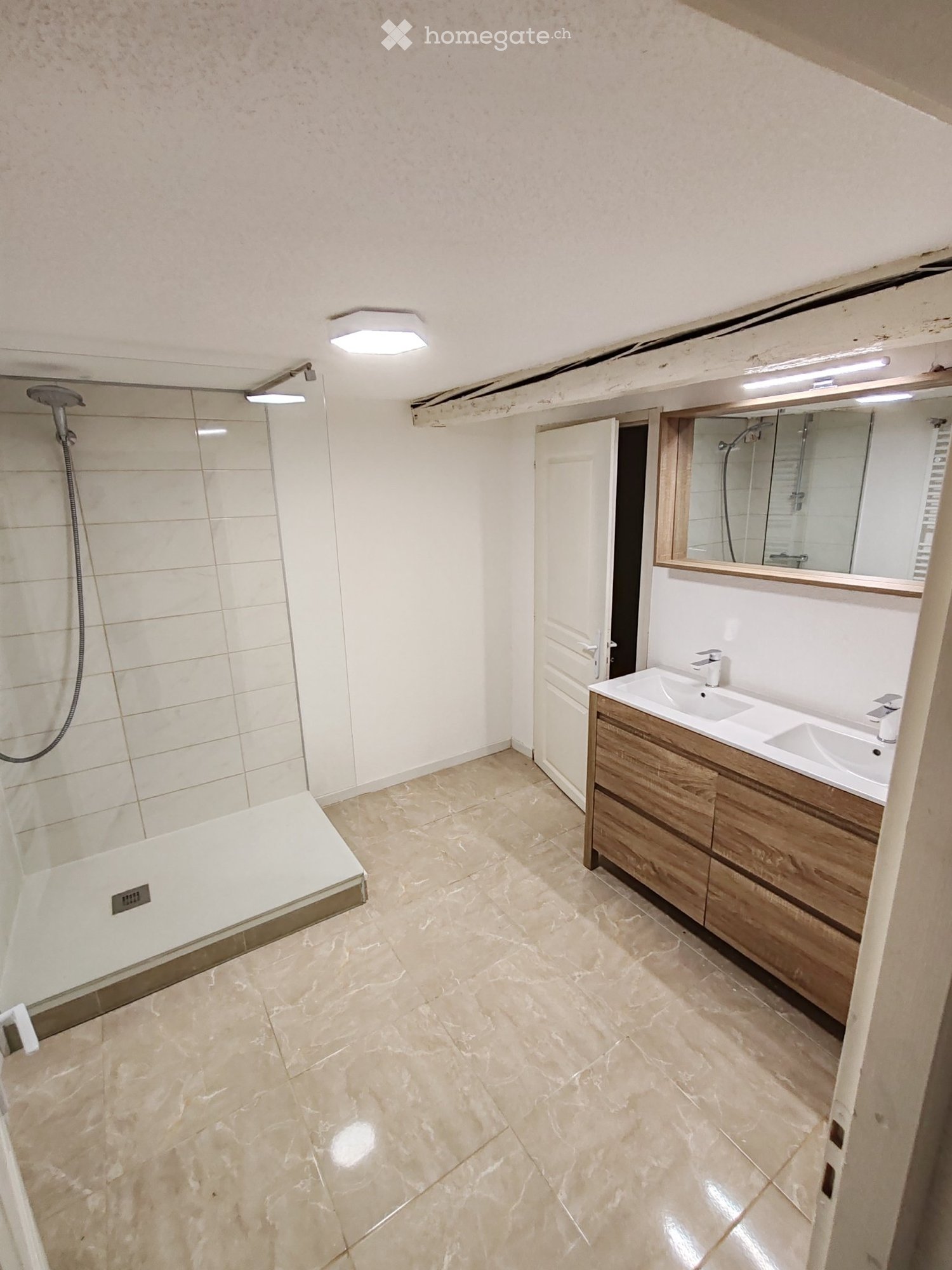 4 rooms apartment, photo 1 of 5