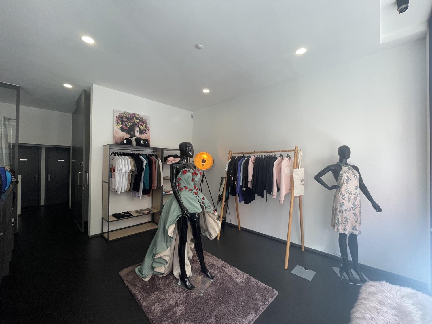 320m² arcade, photo 9 of 10