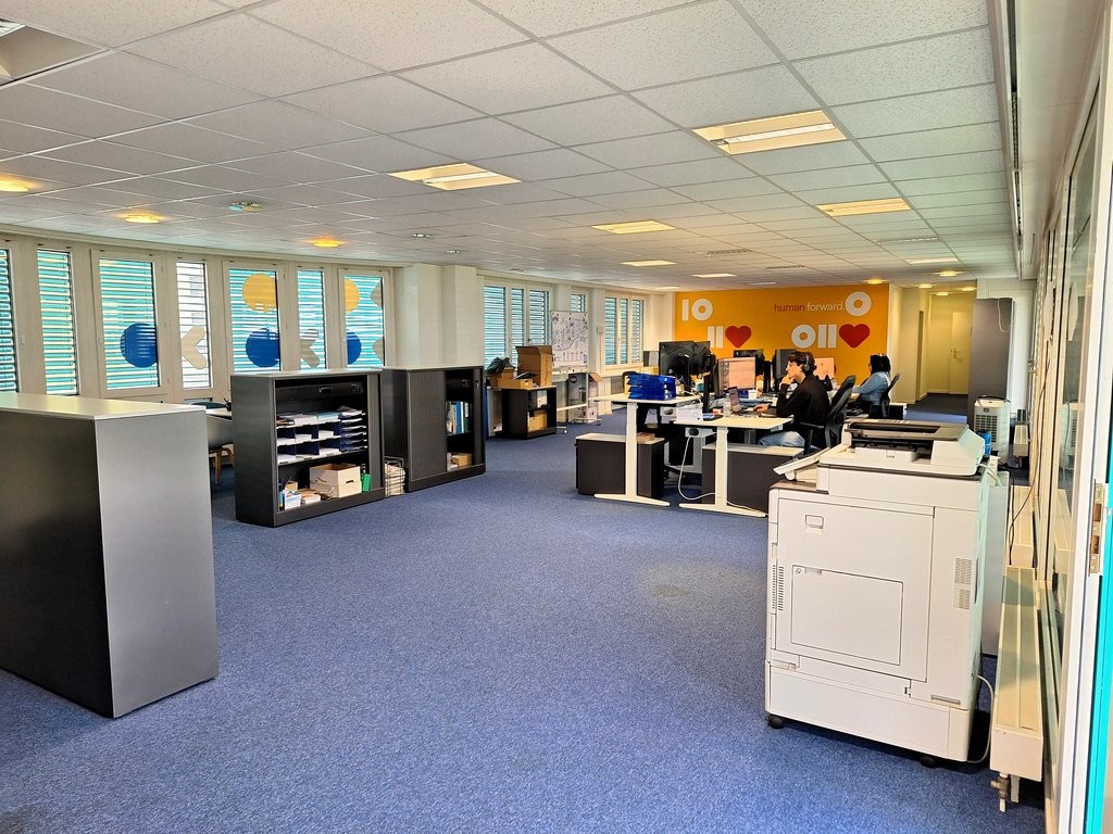 205m² office
