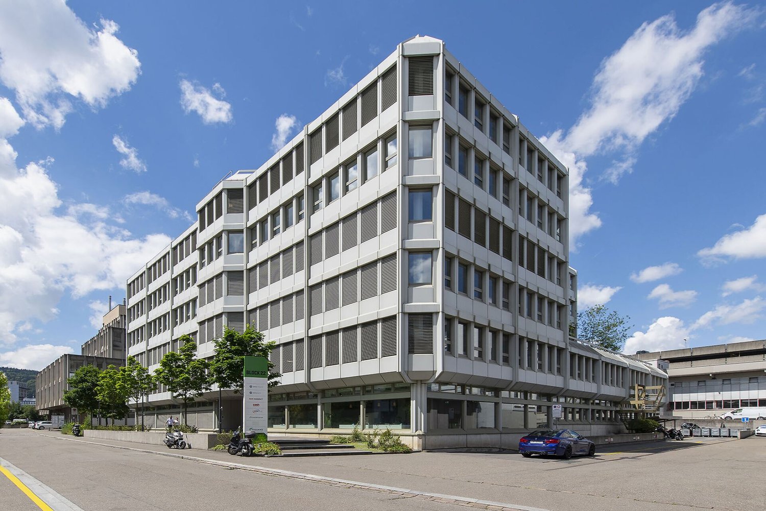 600m² office, photo 1 of 6