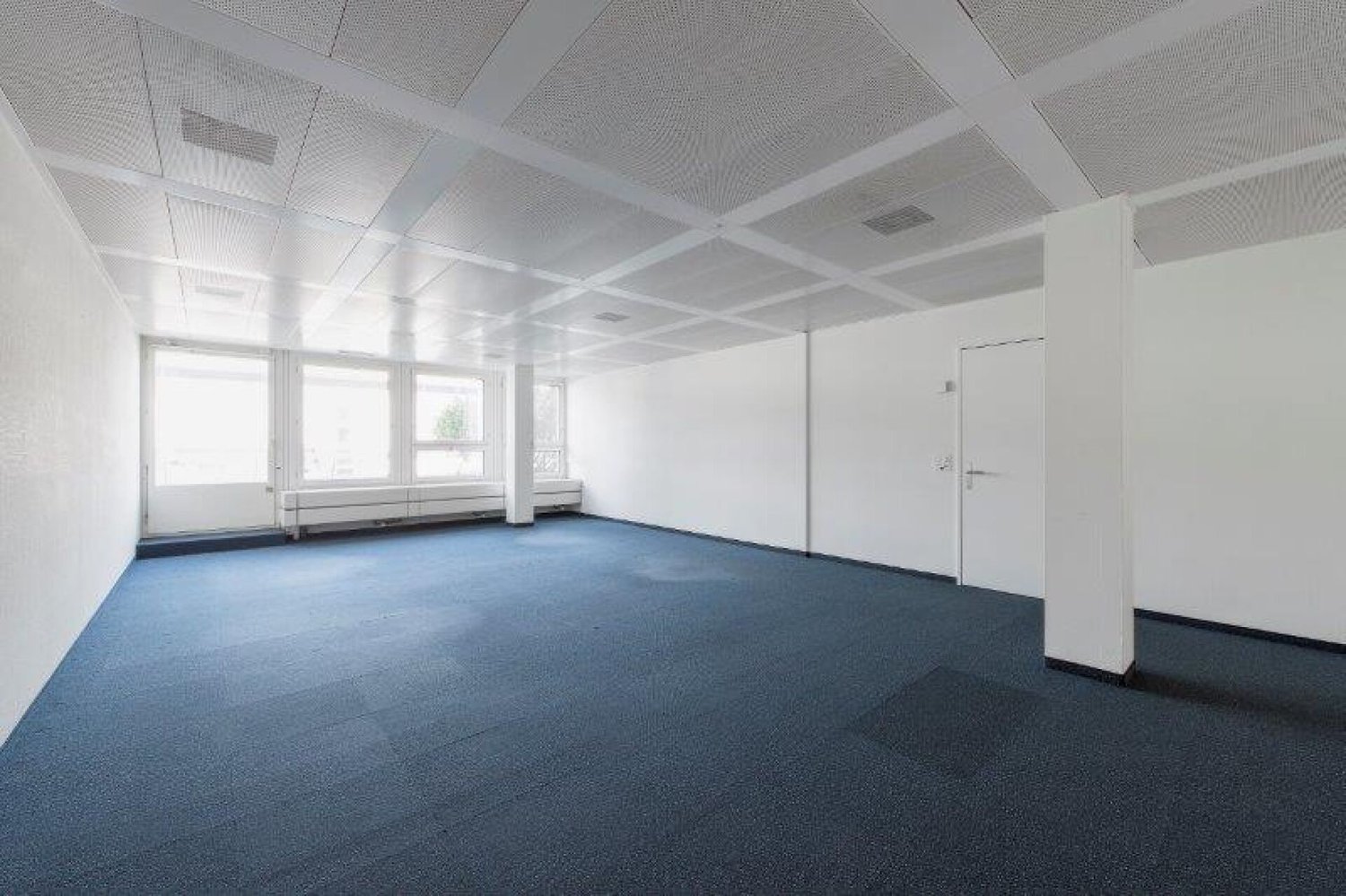 600m² office, photo 3 of 6