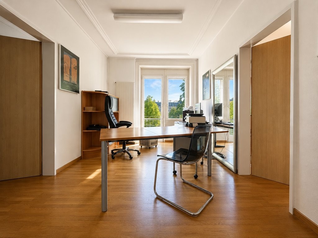 63m² office