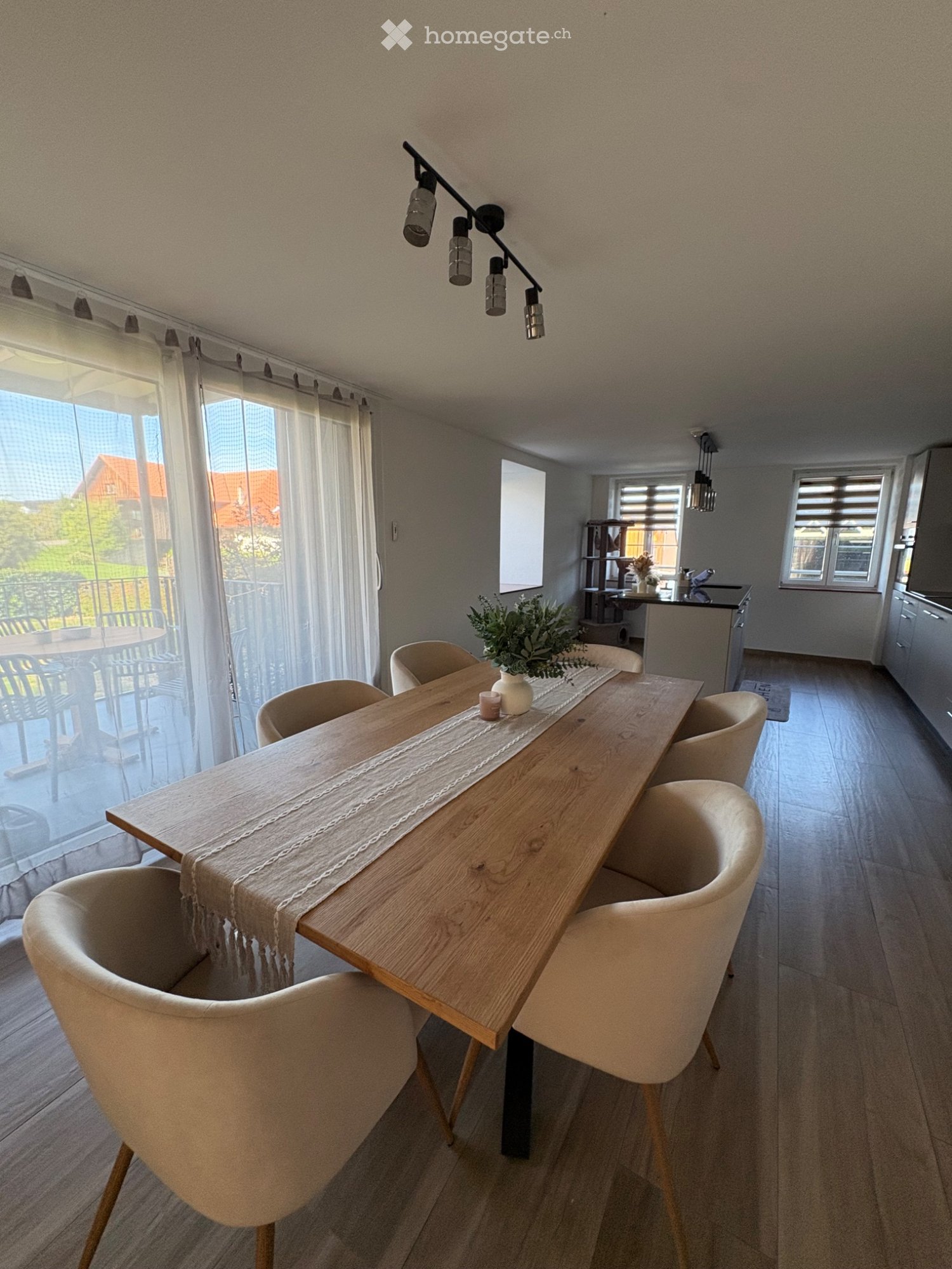 4 rooms apartment, photo 2 of 5