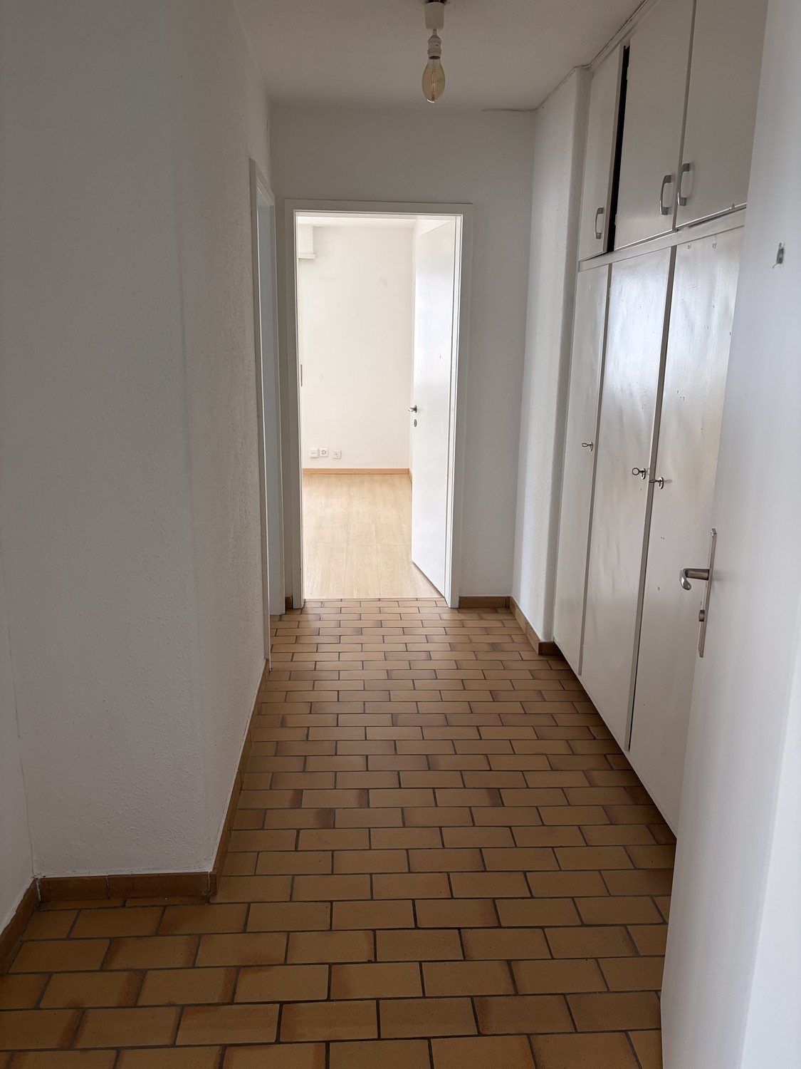 2 rooms apartment, photo 2 of 9