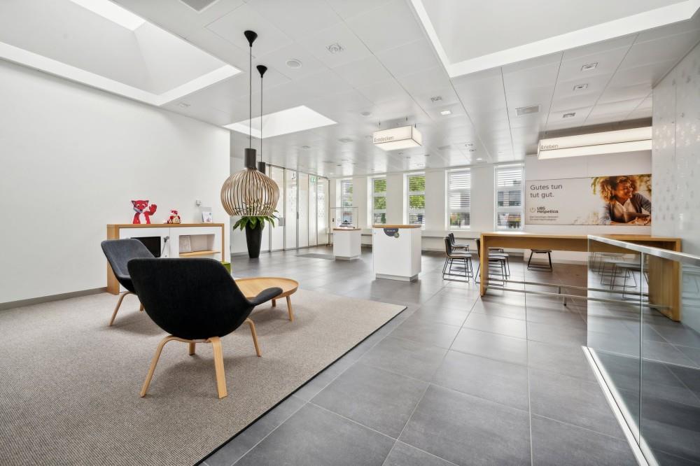 430m² office