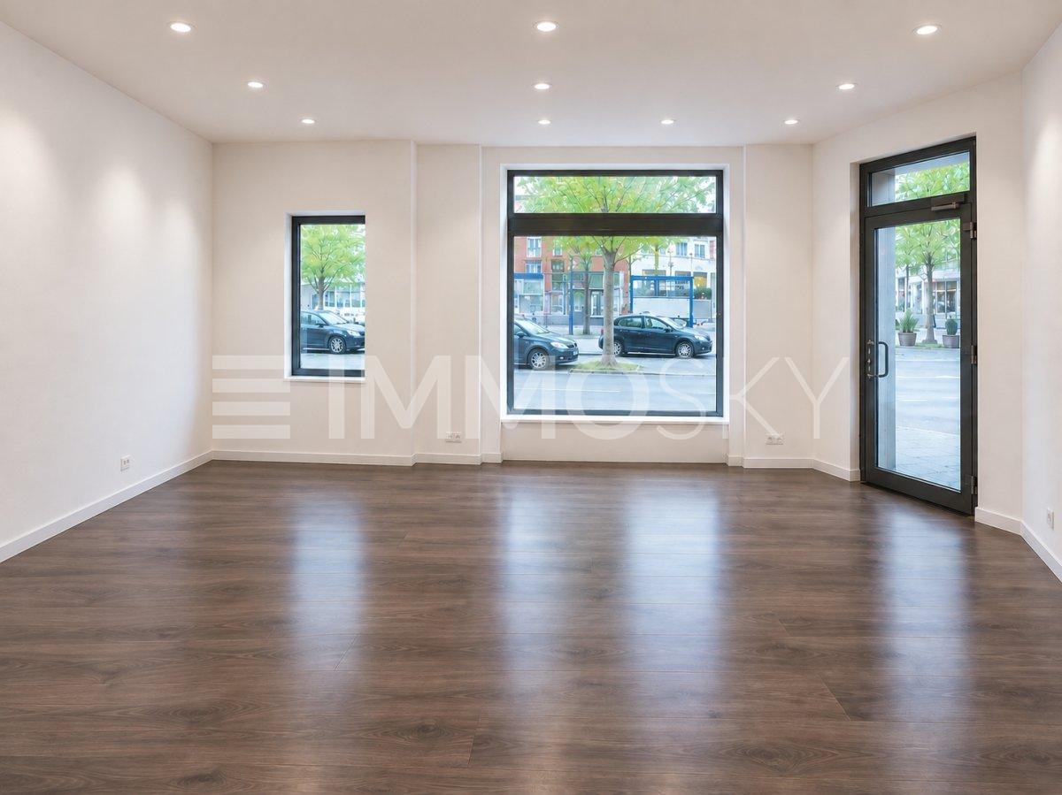 100m² shop, photo 2 of 5