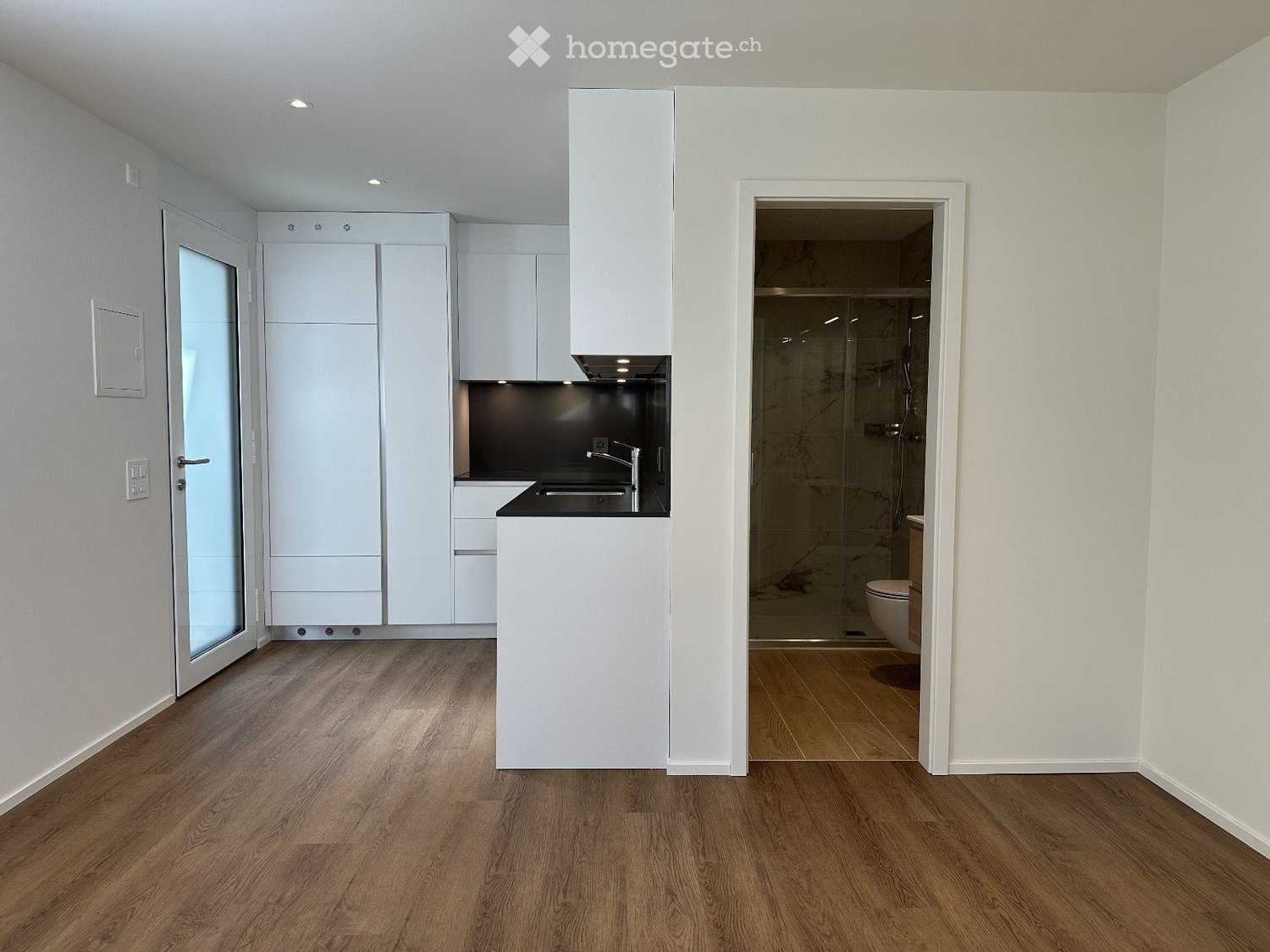 1 room apartment, photo 3 of 5