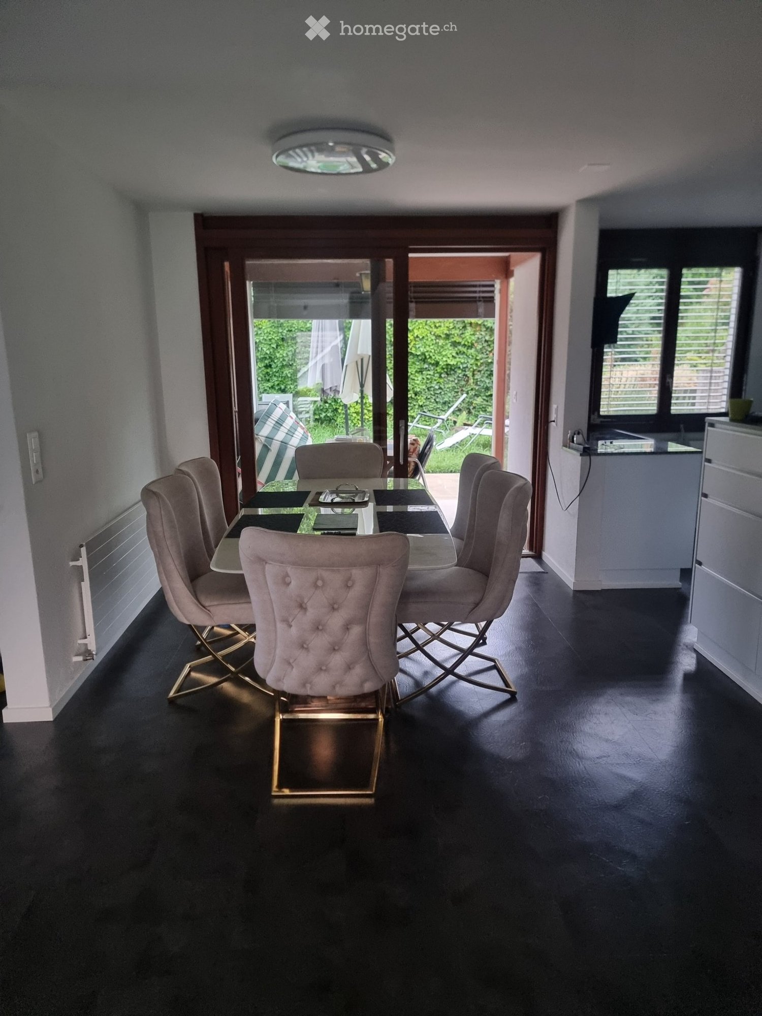 1 room single room