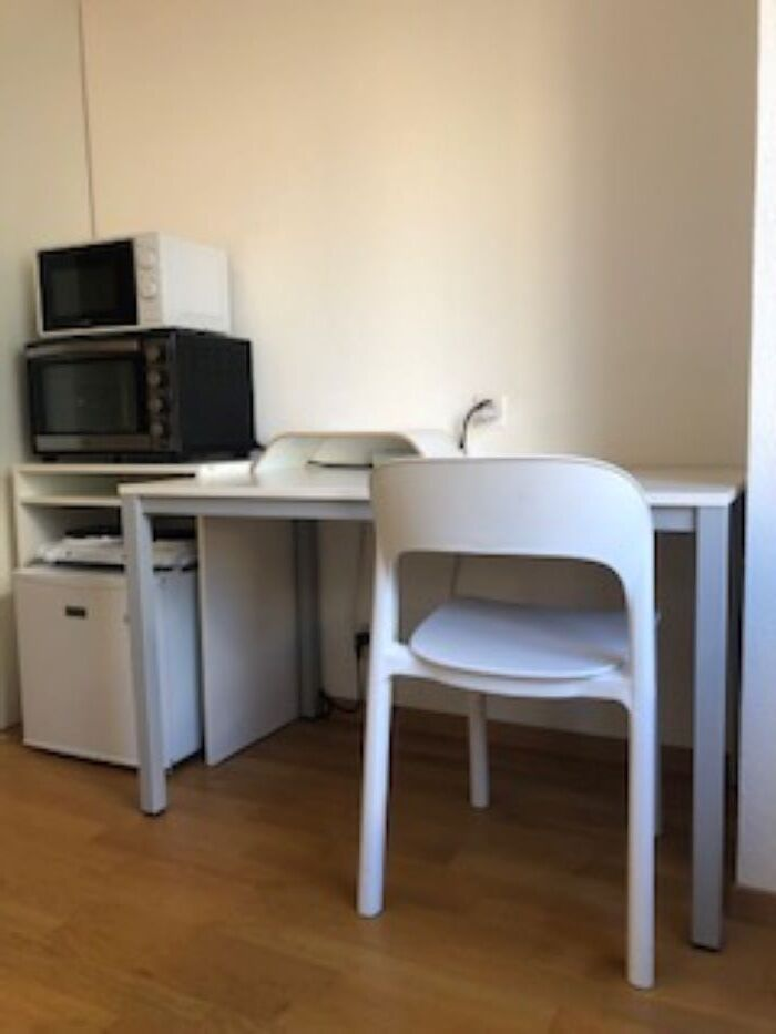 2 room furnished flat