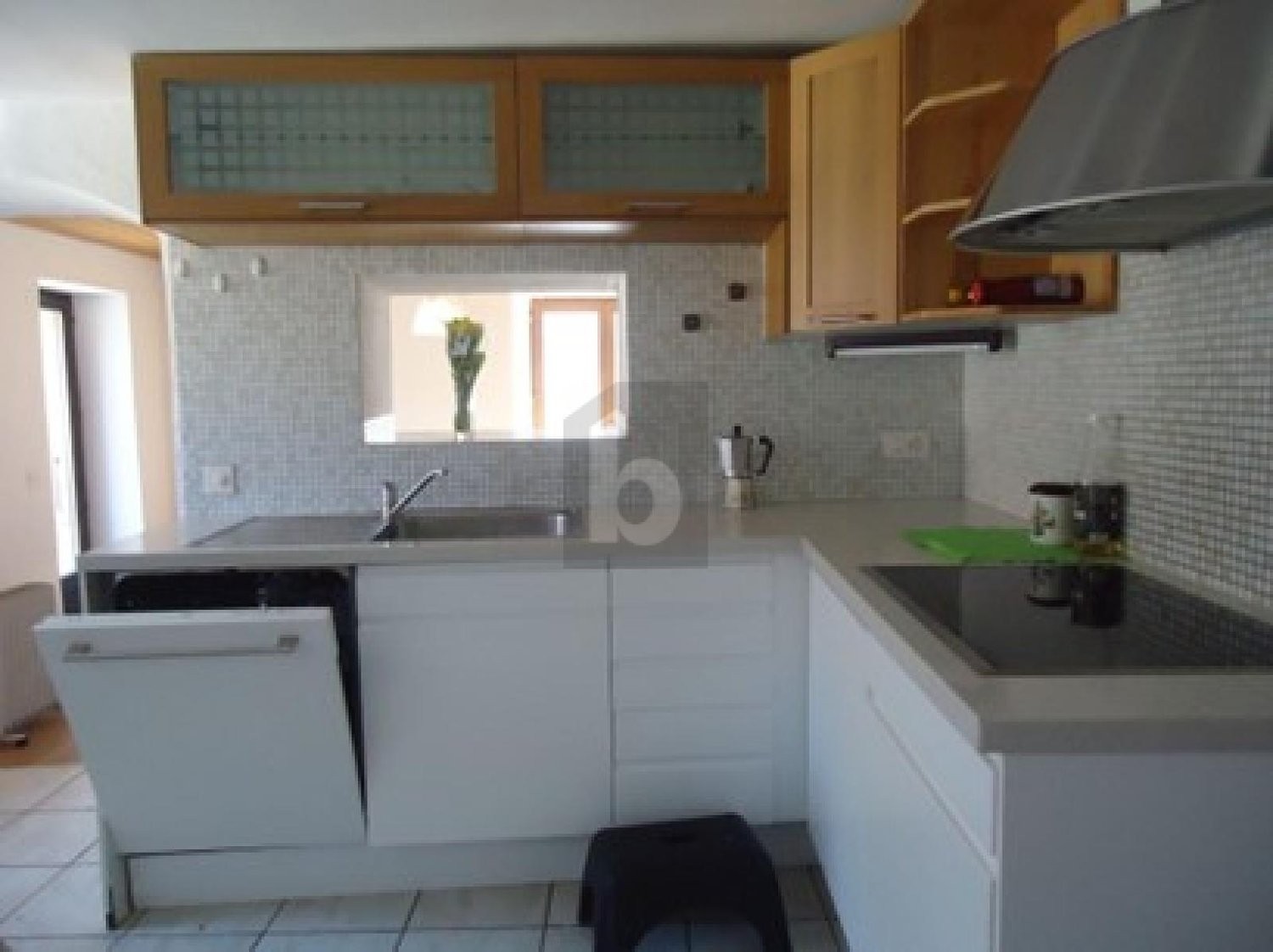 14 ½ rooms multi family house, photo 3 of 4