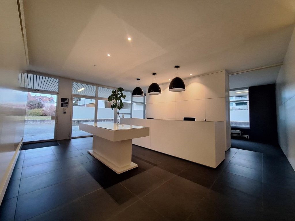 505m² office, photo 2 of 8
