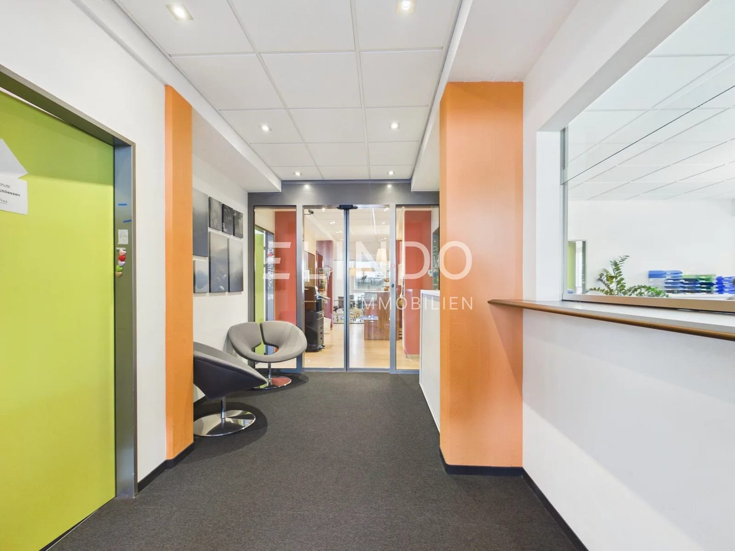 400m² office